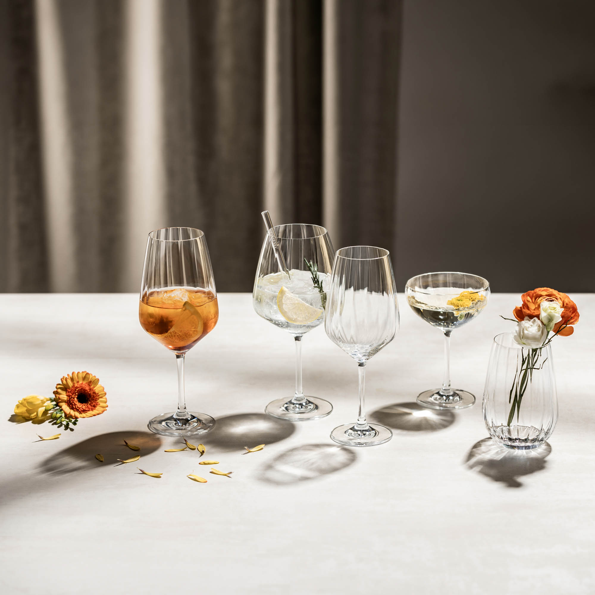 SCHOTT ZWIESEL Serie BLOSSOM Universalbecher Wasserglas 4 Stück Inhalt 557 ml