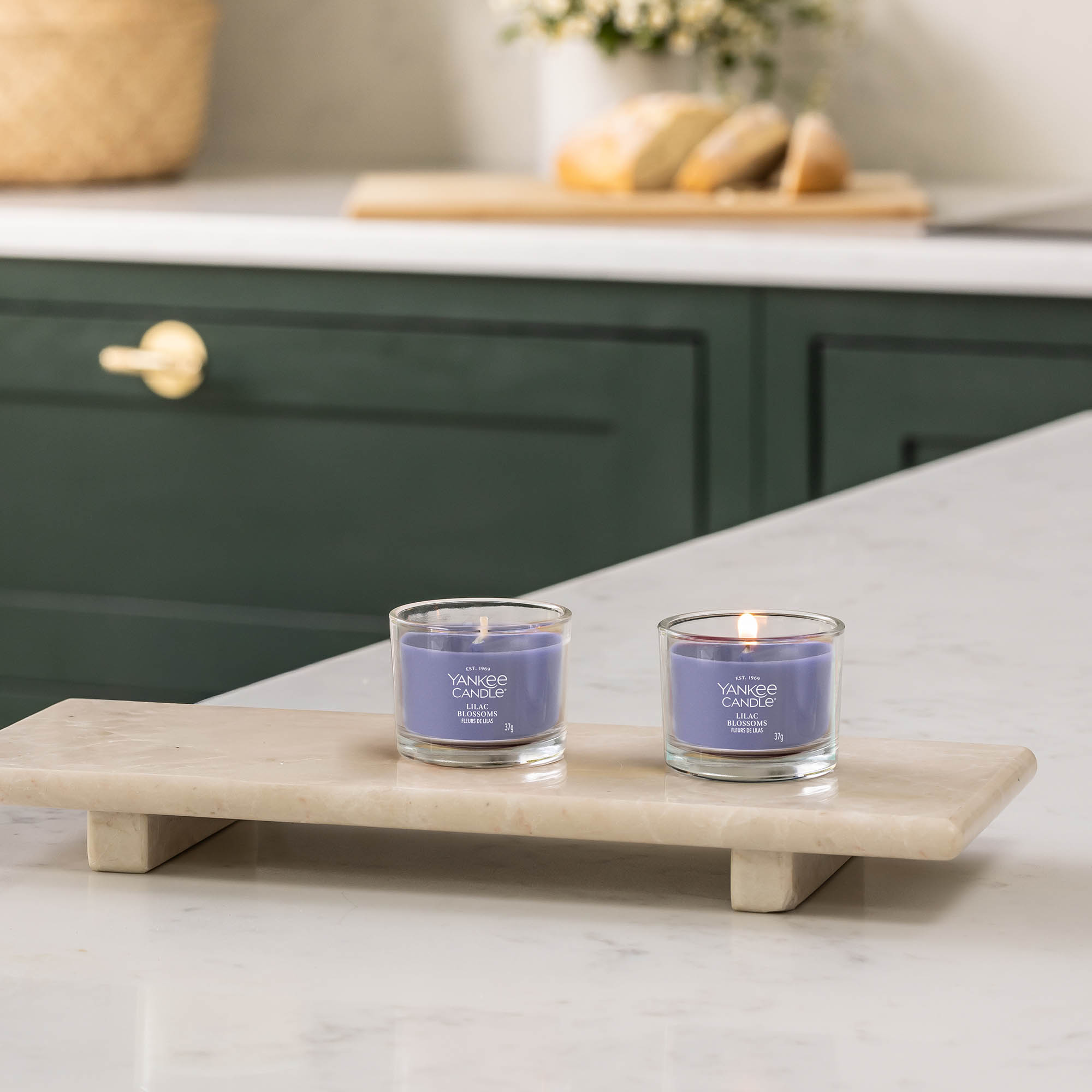 YANKEE CANDLE Glasvotivkerze LILAC BLOSSOMS 37 g Duftkerze