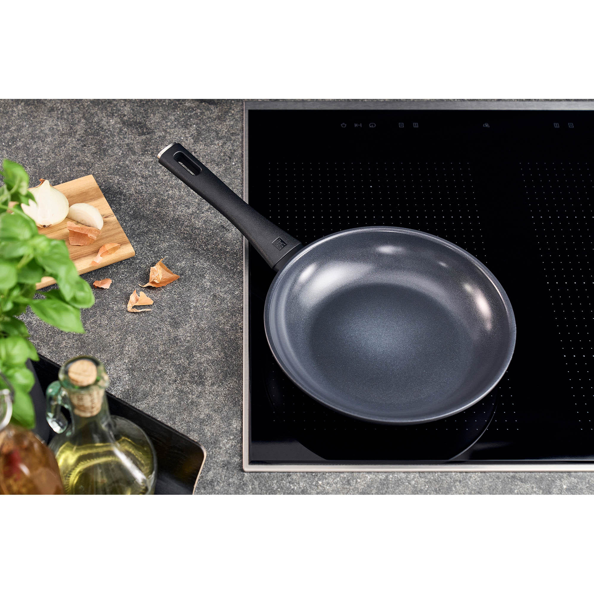 ZWILLING Bratpfanne MADURA PLUS 20 cm CERAFORCE Keramikbeschichtung PFAS-frei