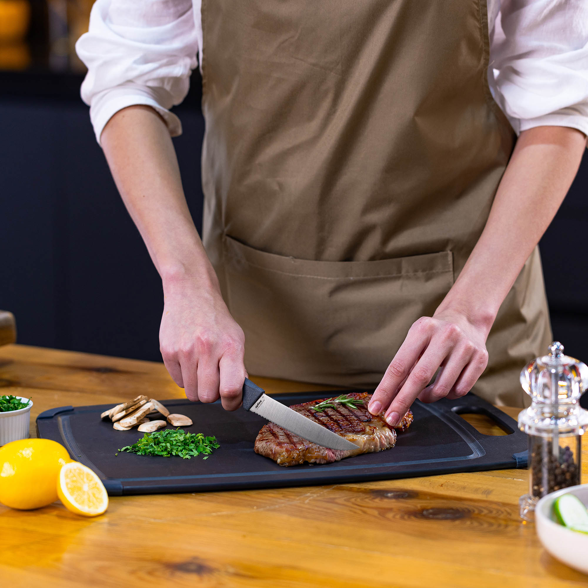 ZYLISS Steakmesser 11 cm Klingenlänge, Griff aus Weizenstroh-Kunststoff