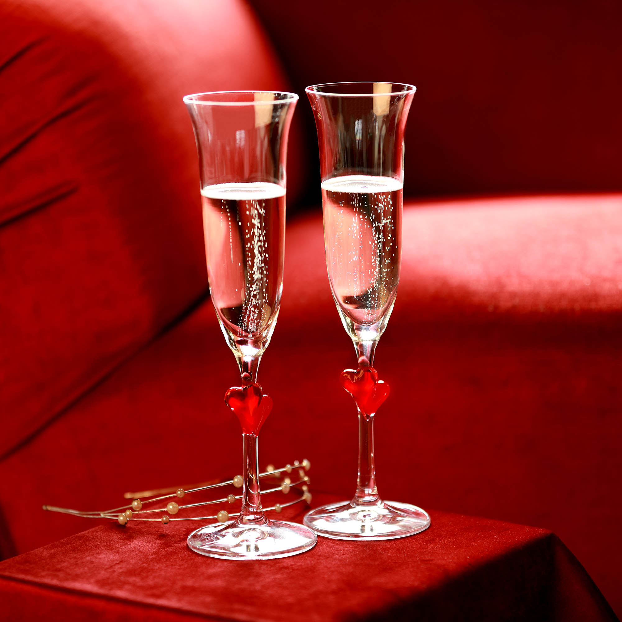 STÖLZLE LAUSITZ Serie L'AMOUR Sektkelch mit roten Herzen 175 ml 2 Stück