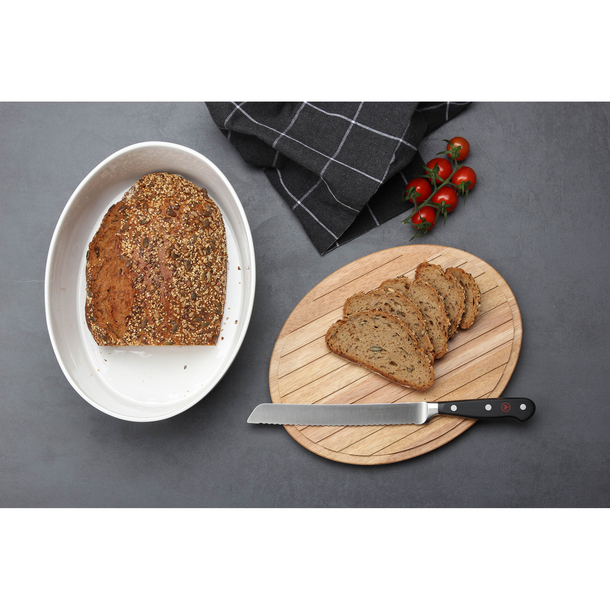 CONTINENTA oval bread pan with wooden lid 36 x 23 x 13.5 cm white