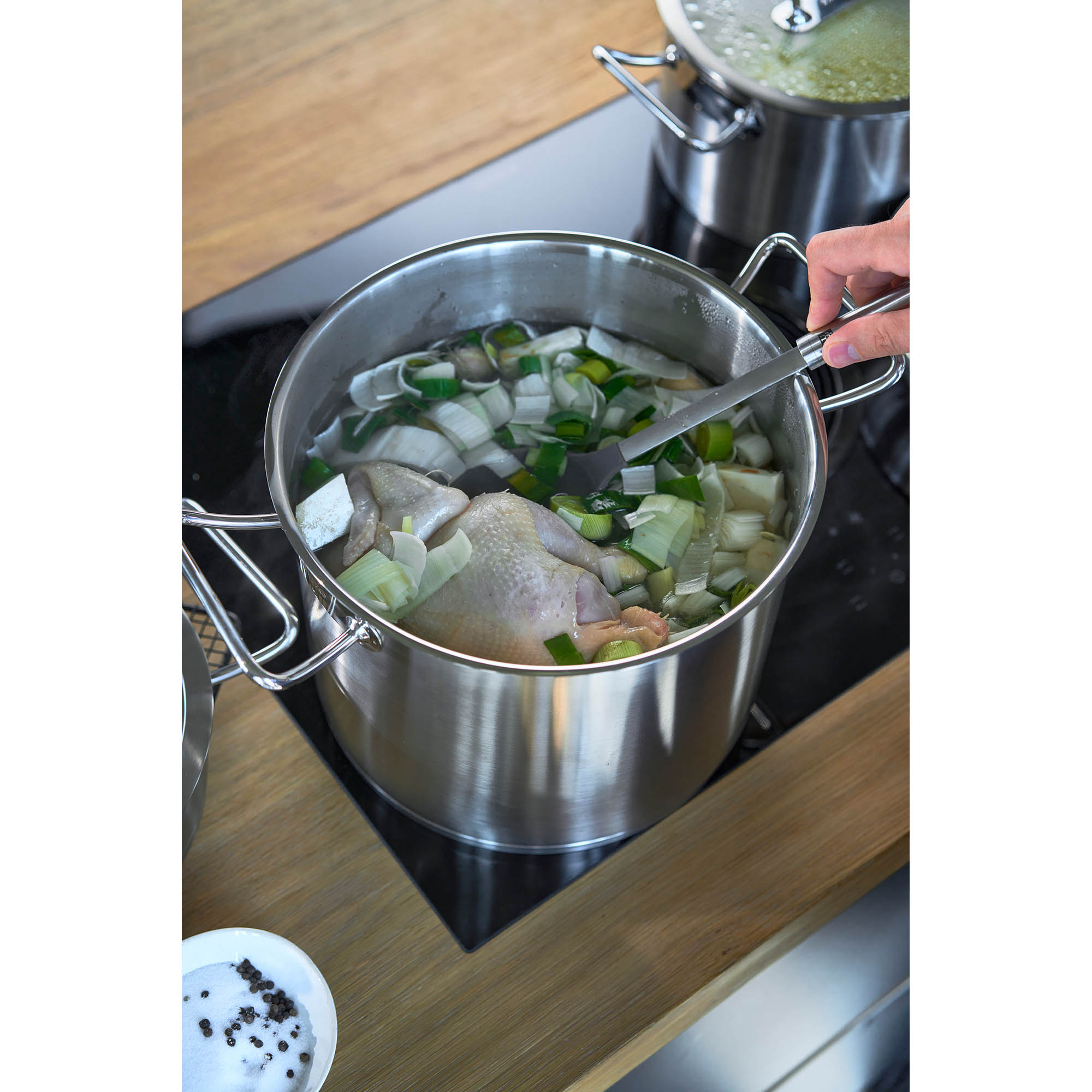 ZWILLING PRO series Meat pot high Vegetable pot 24 cm 8 litres INDUCTION