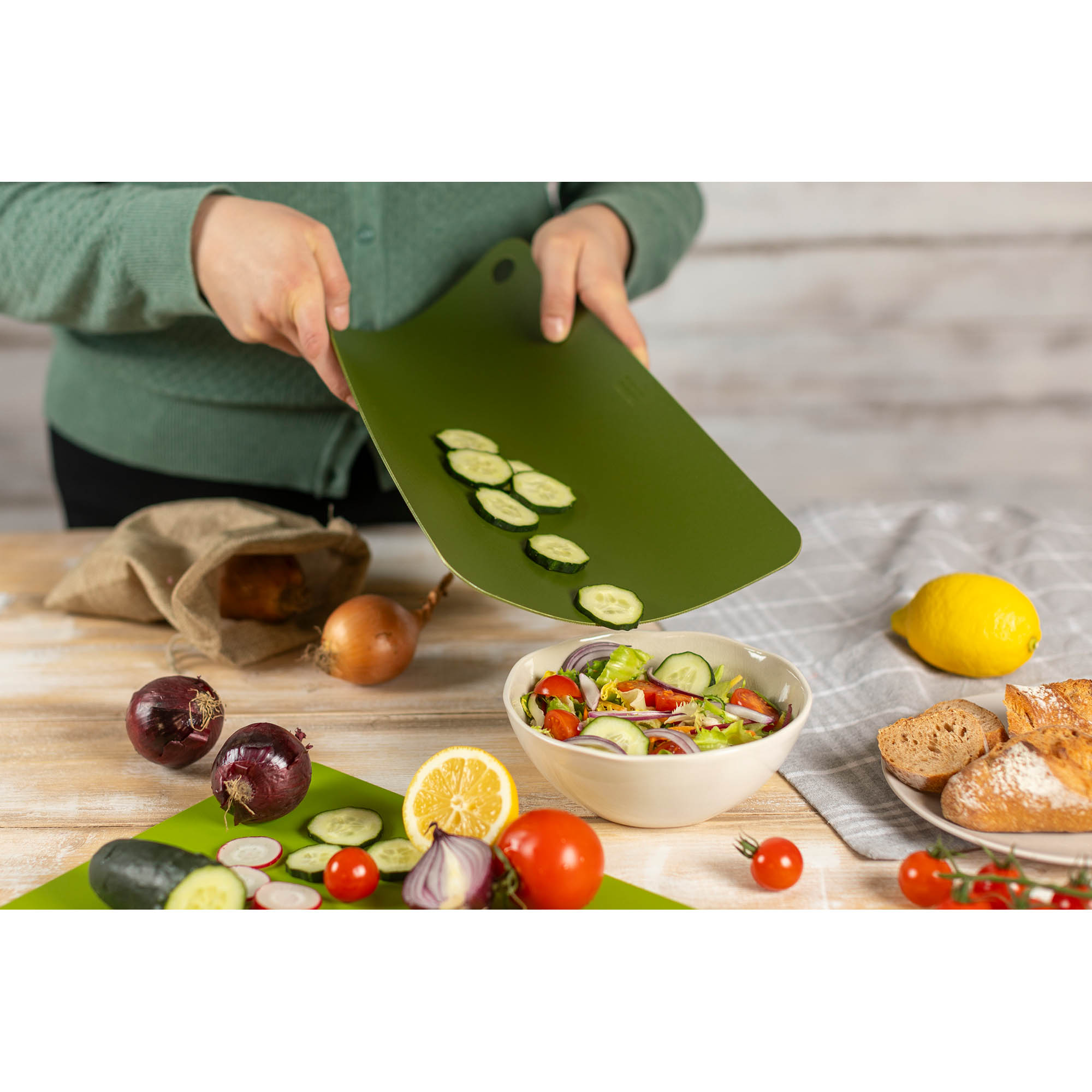 KUHN RIKON set of 2 flexible cutting boards 37 x 25 cm cutting mats green