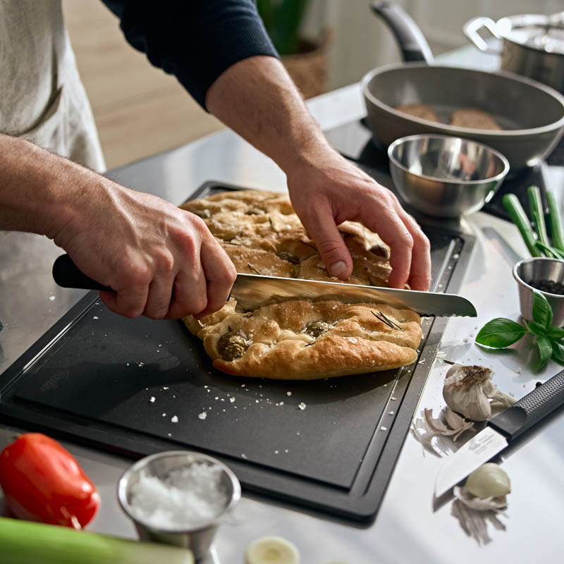 FISSLER Schneidbrett aus Naturfaserverbundstoff 44,5 x 29,5 cm schwarz