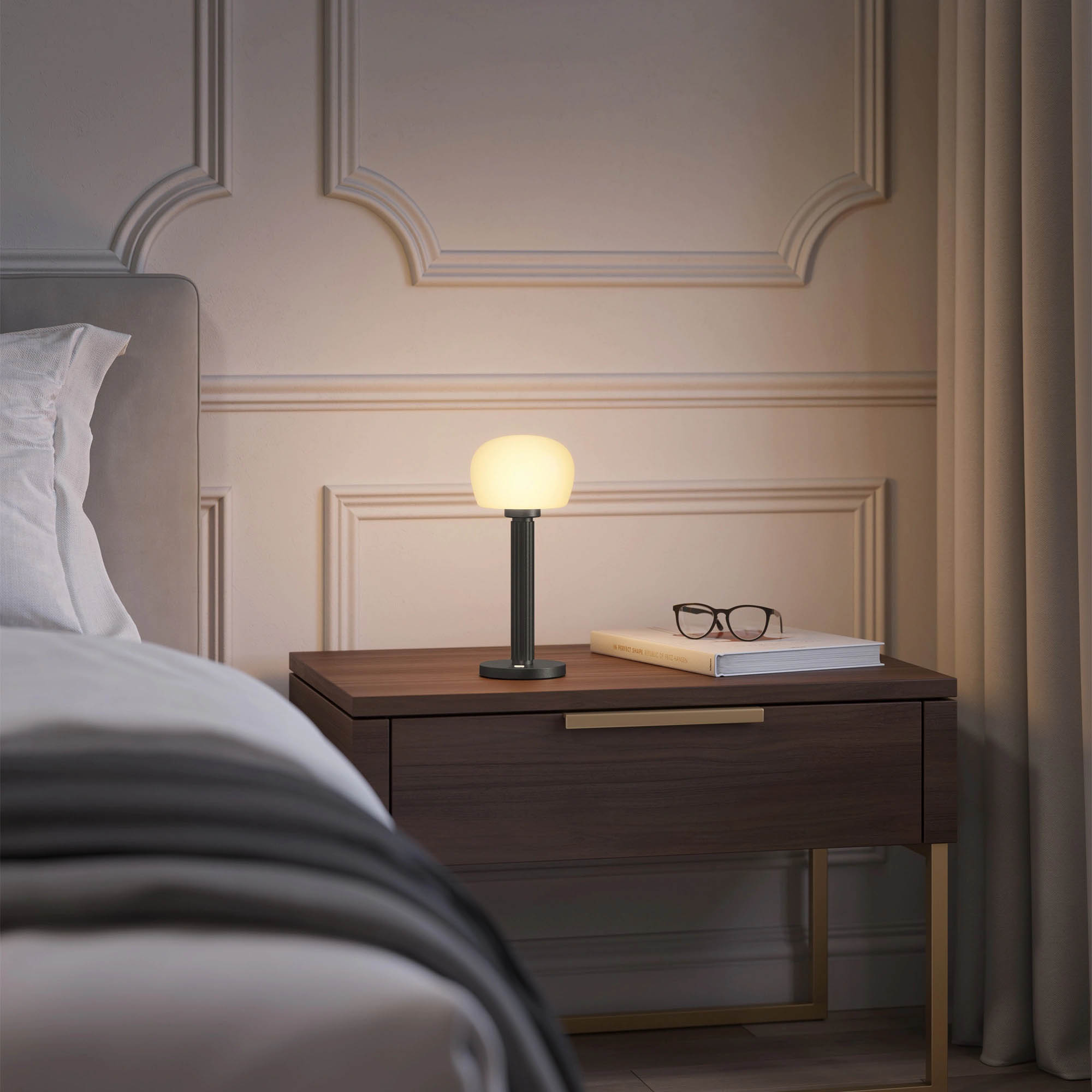ELLE DECORATION Akku-LED-Tischleuchte VENDOME schwarz