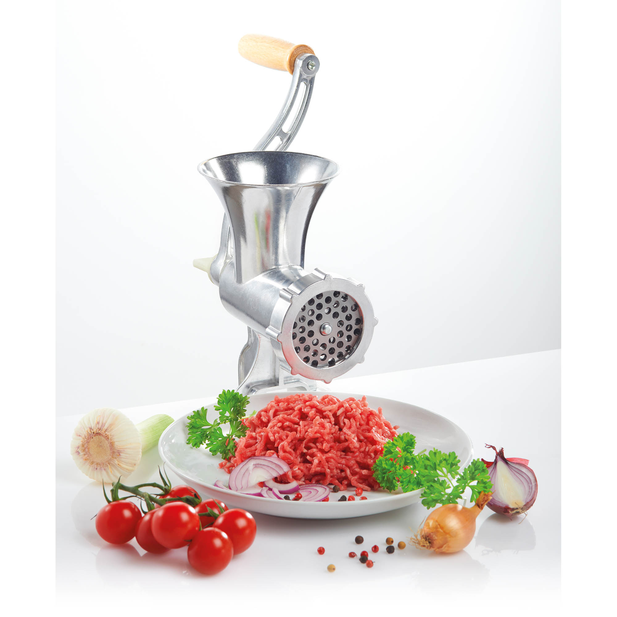 GSW mincer size no. 8 with pastry attachment and pestle