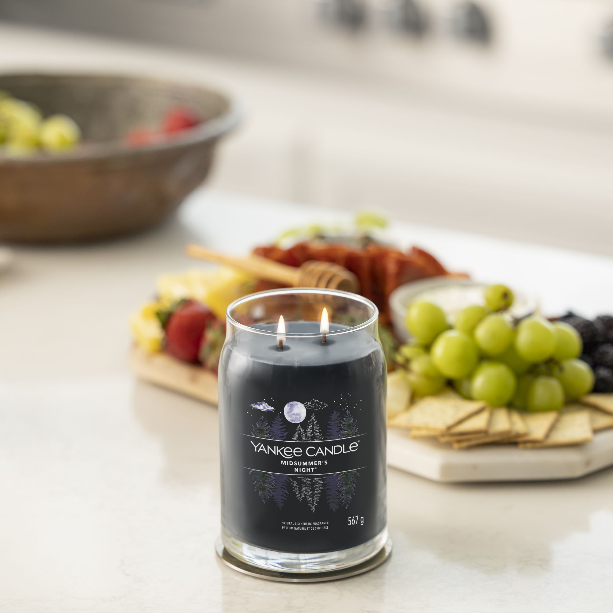 YANKEE CANDLE Large Signature Candle MIDSUMMERS NIGHT 567 g Scented Candle