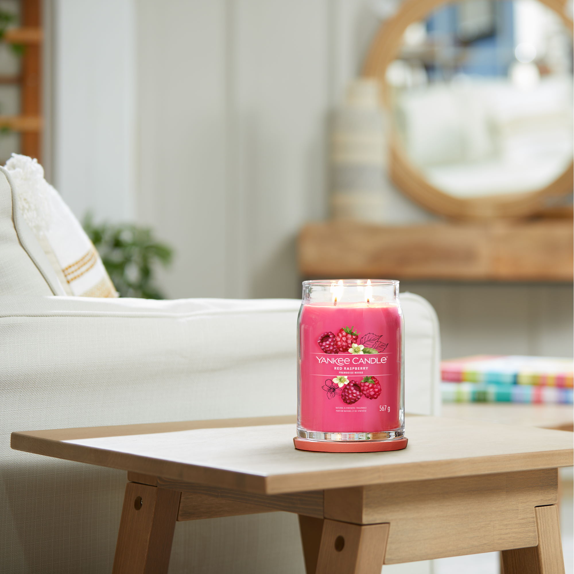 YANKEE CANDLE Large Signature Candle RED RASPBERRY 567 g scented candle