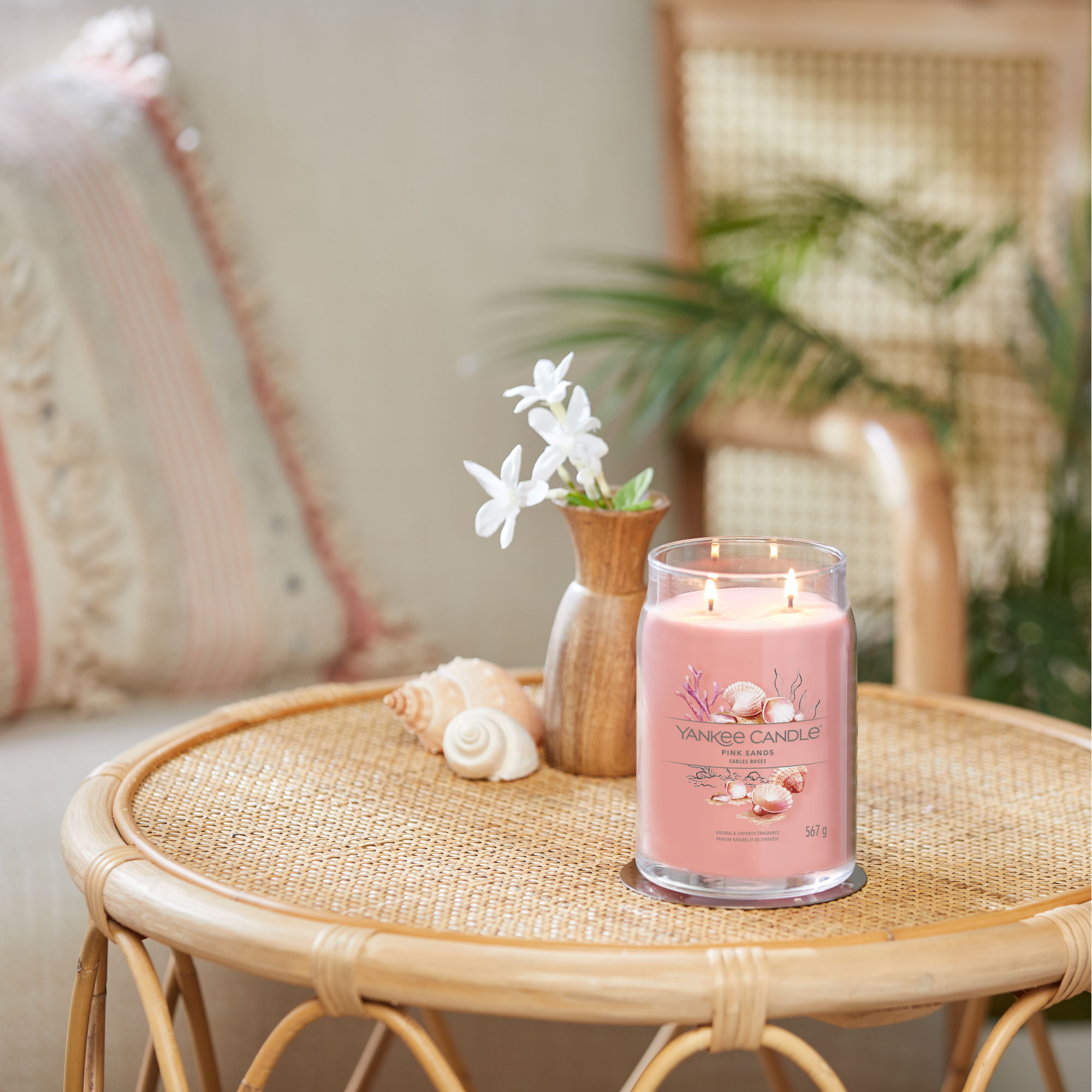 YANKEE CANDLE Large Signature Candle PINK SANDS 567 g scented candle