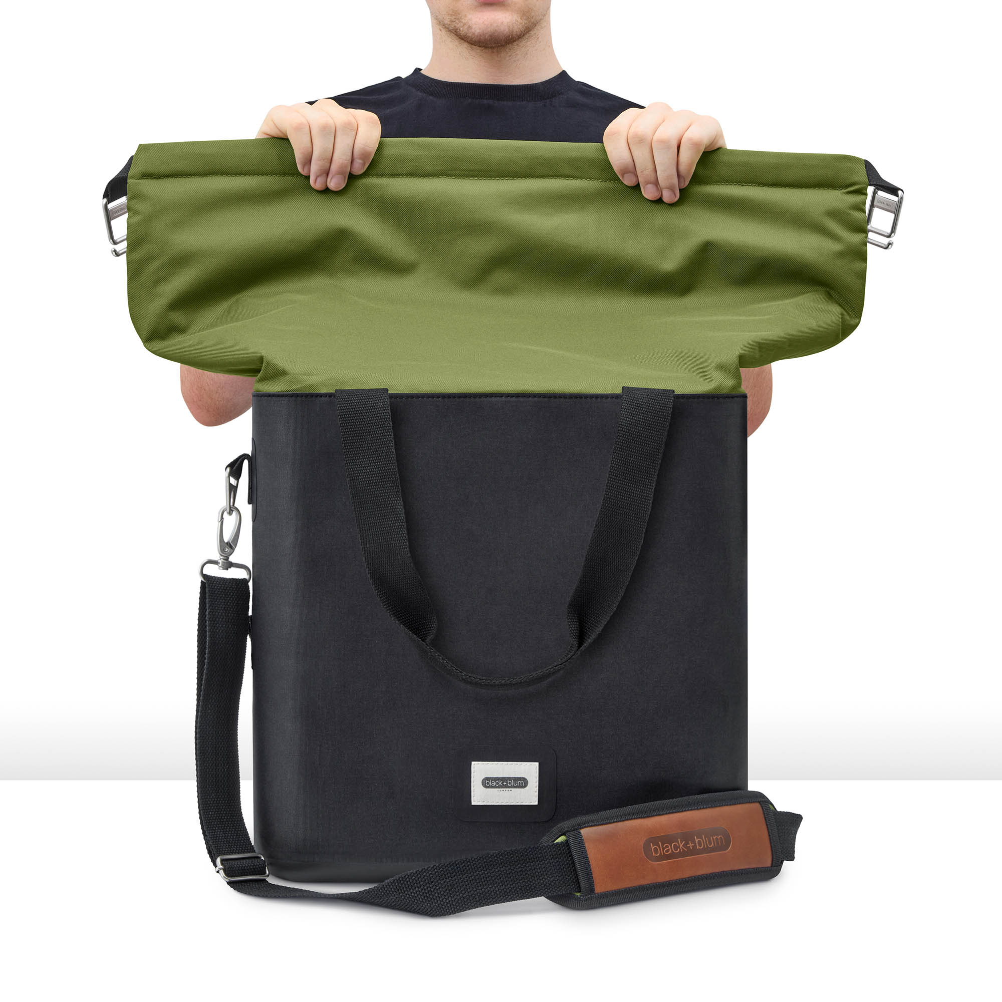 BLACK+BLUM Isolierte Kühltasche COOLER BAG 25 Liter moosgrün