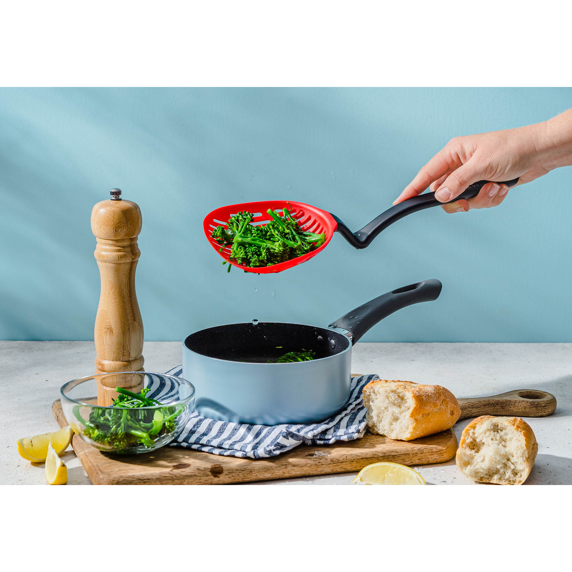 DREAMFARM skimmer BIG LESTRAIN 33 cm black