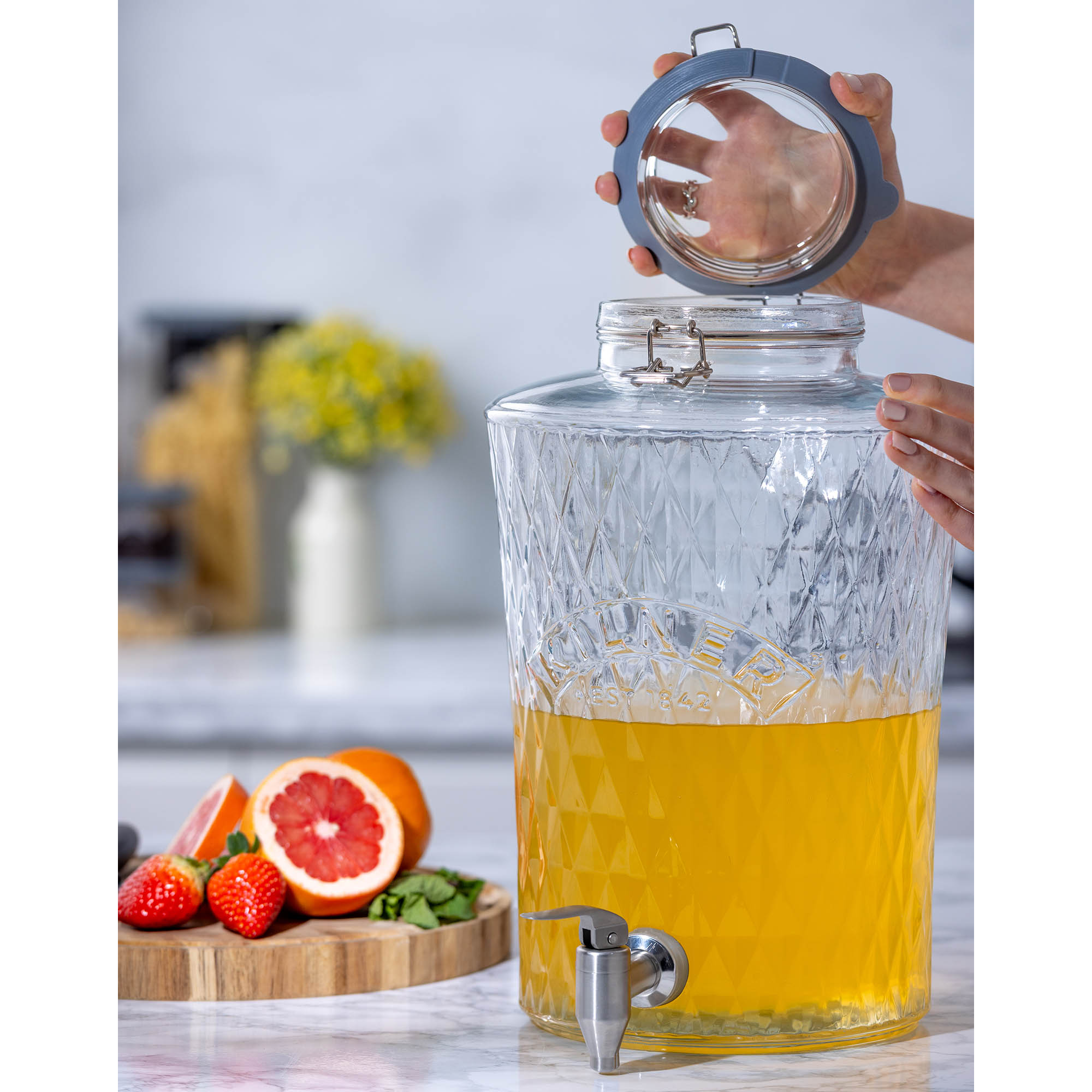 KILNER Getränkespender DIAMOND 8 Liter mit Bügelverschluss & Edelstahl-Zapfhahn