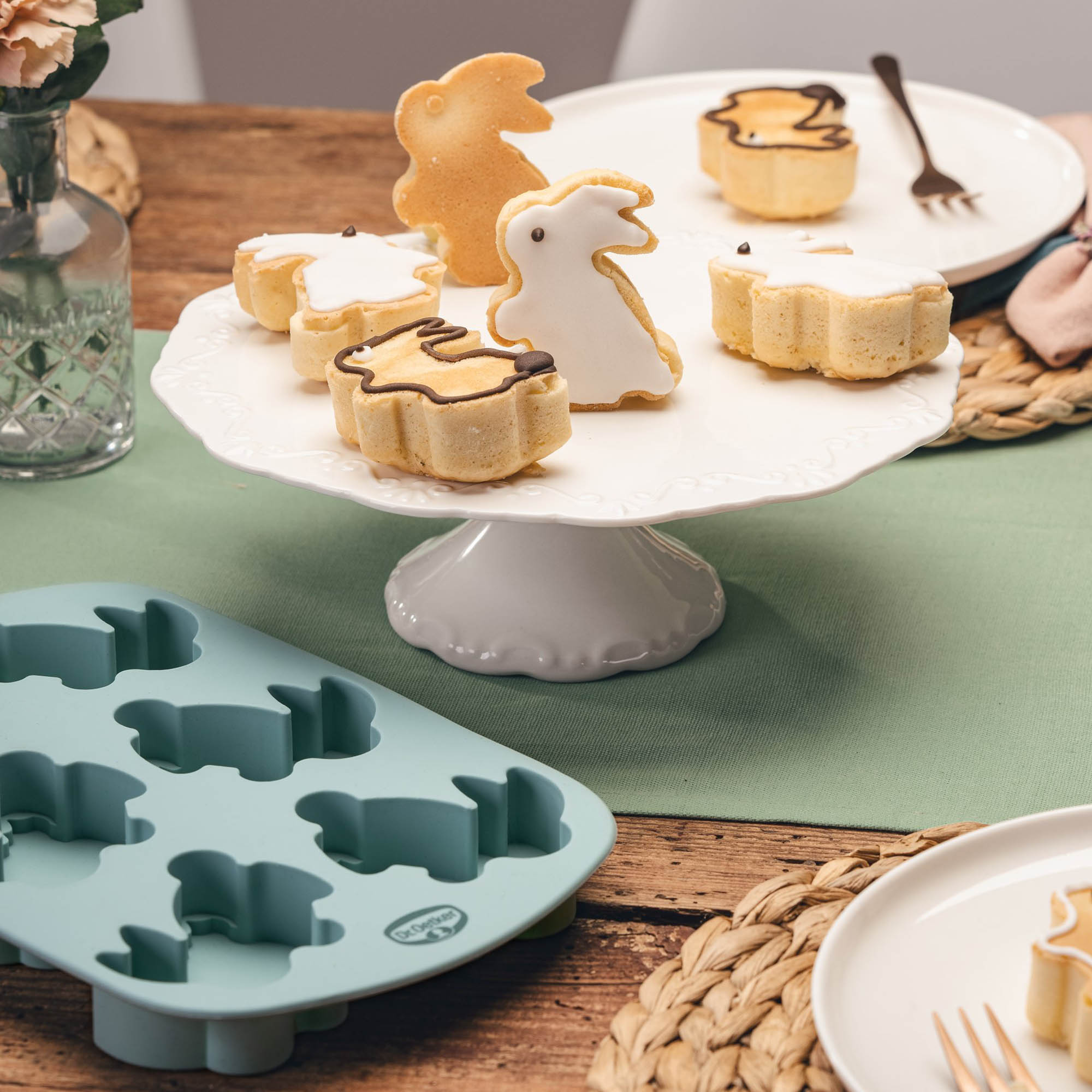DR.OETKER Silikon-Backform HÄSCHEN für 6 kleine Hasen-Küchlein