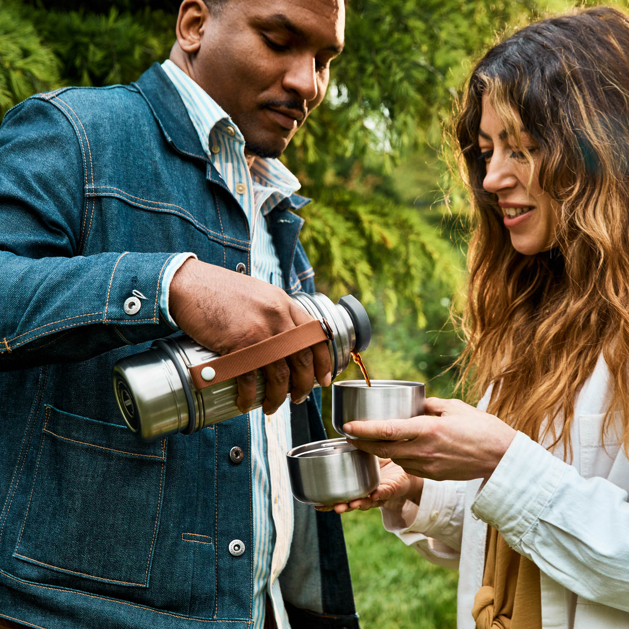 BLACK+BLUM EXPLORER FLASK DUO 1-litre stainless steel insulated bottle with 2 drinking cups
