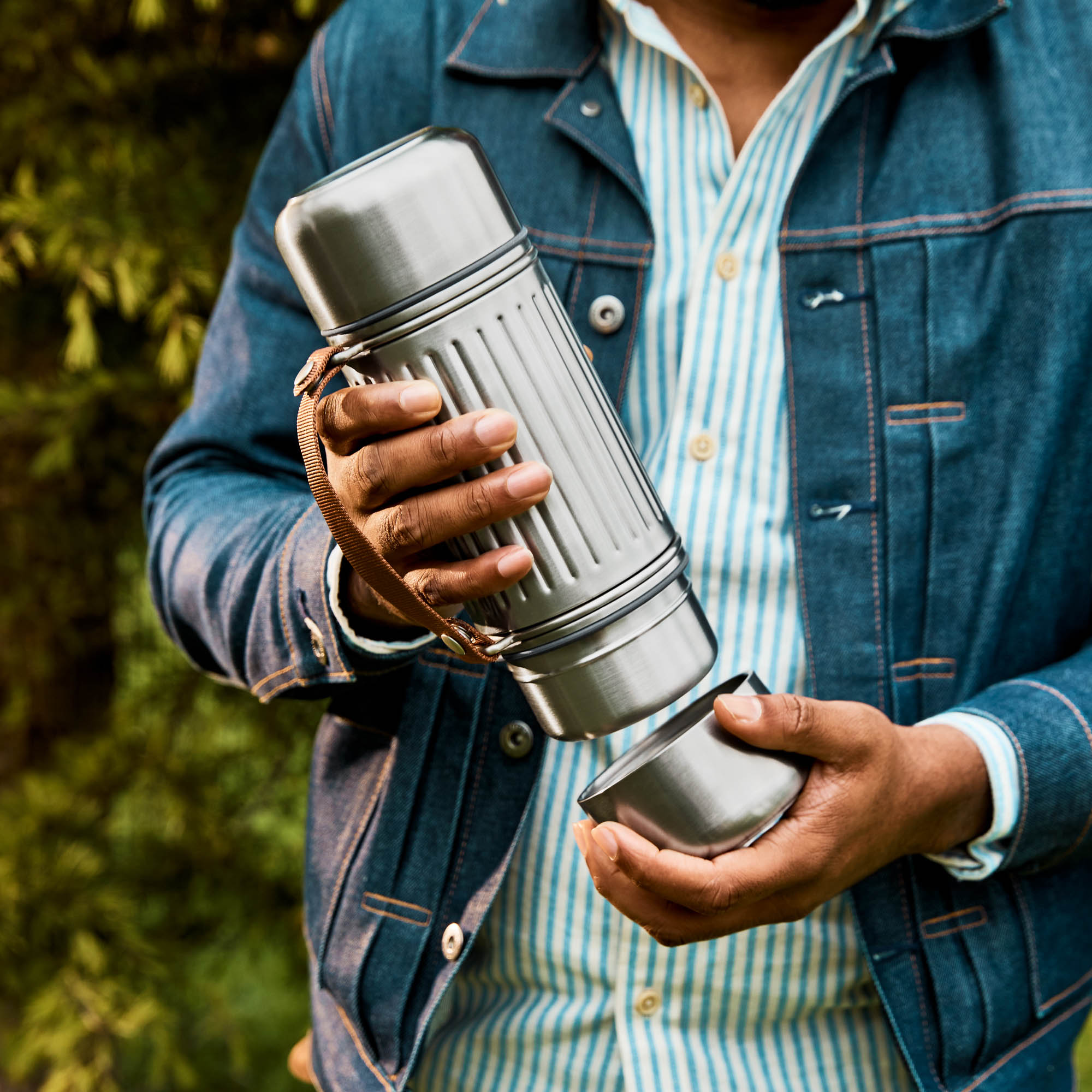 BLACK+BLUM EXPLORER FLASK DUO 1-litre stainless steel insulated bottle with 2 drinking cups