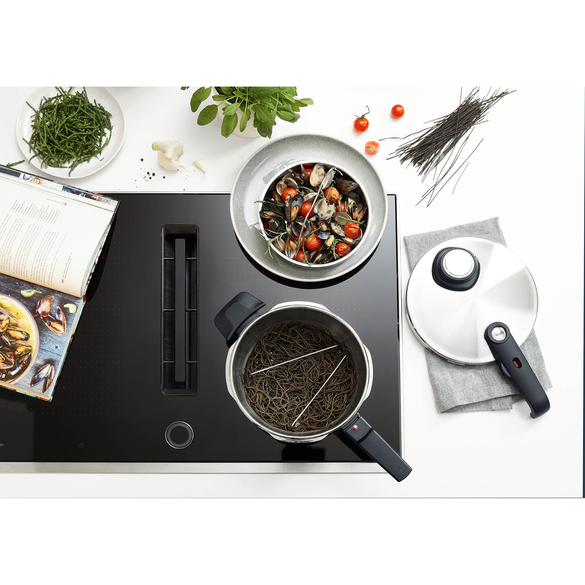 FISSLER VITAVIT PREMIUM pressure cooker 4.5 litres with insert