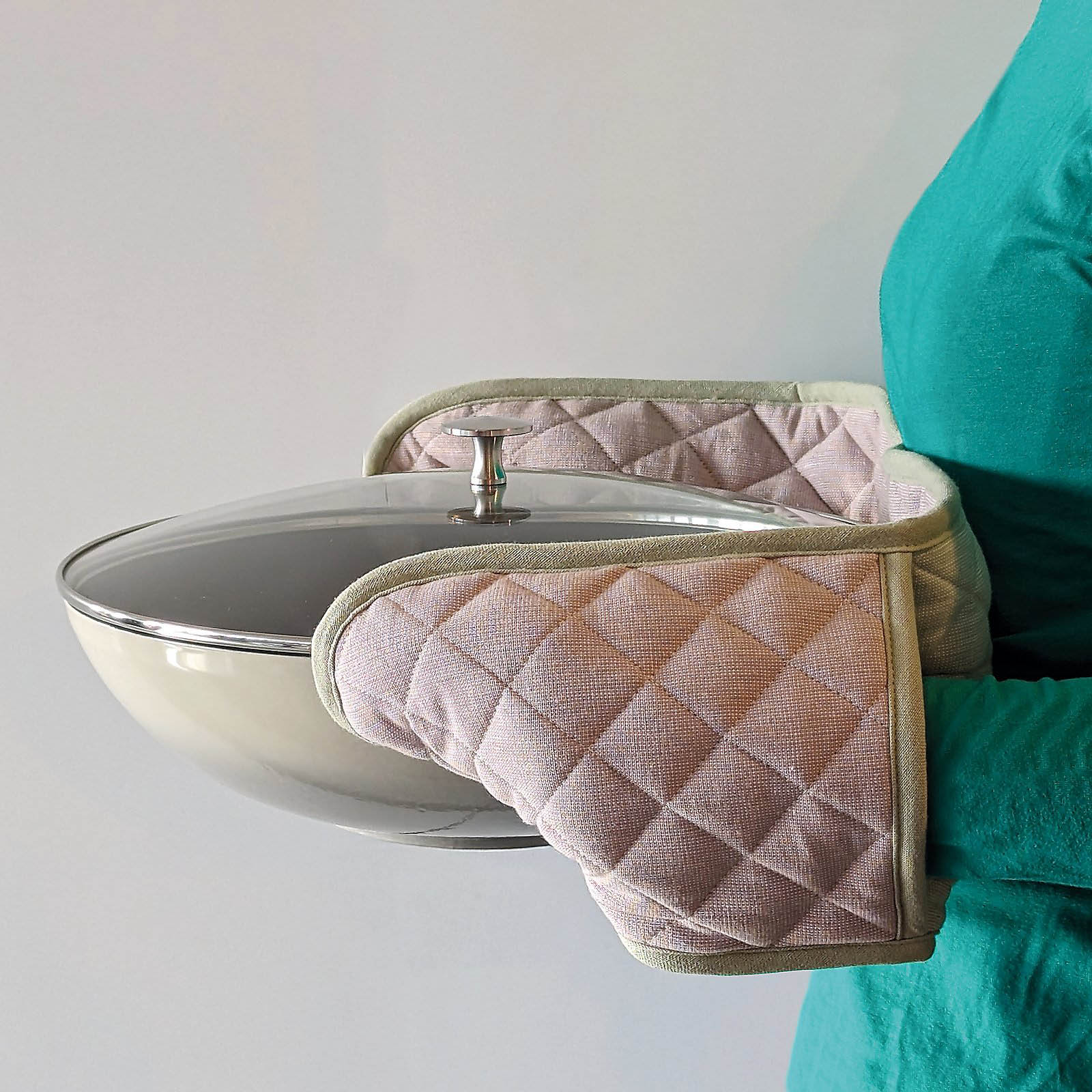 KELA double oven glove TIA cotton nougat / smoky green