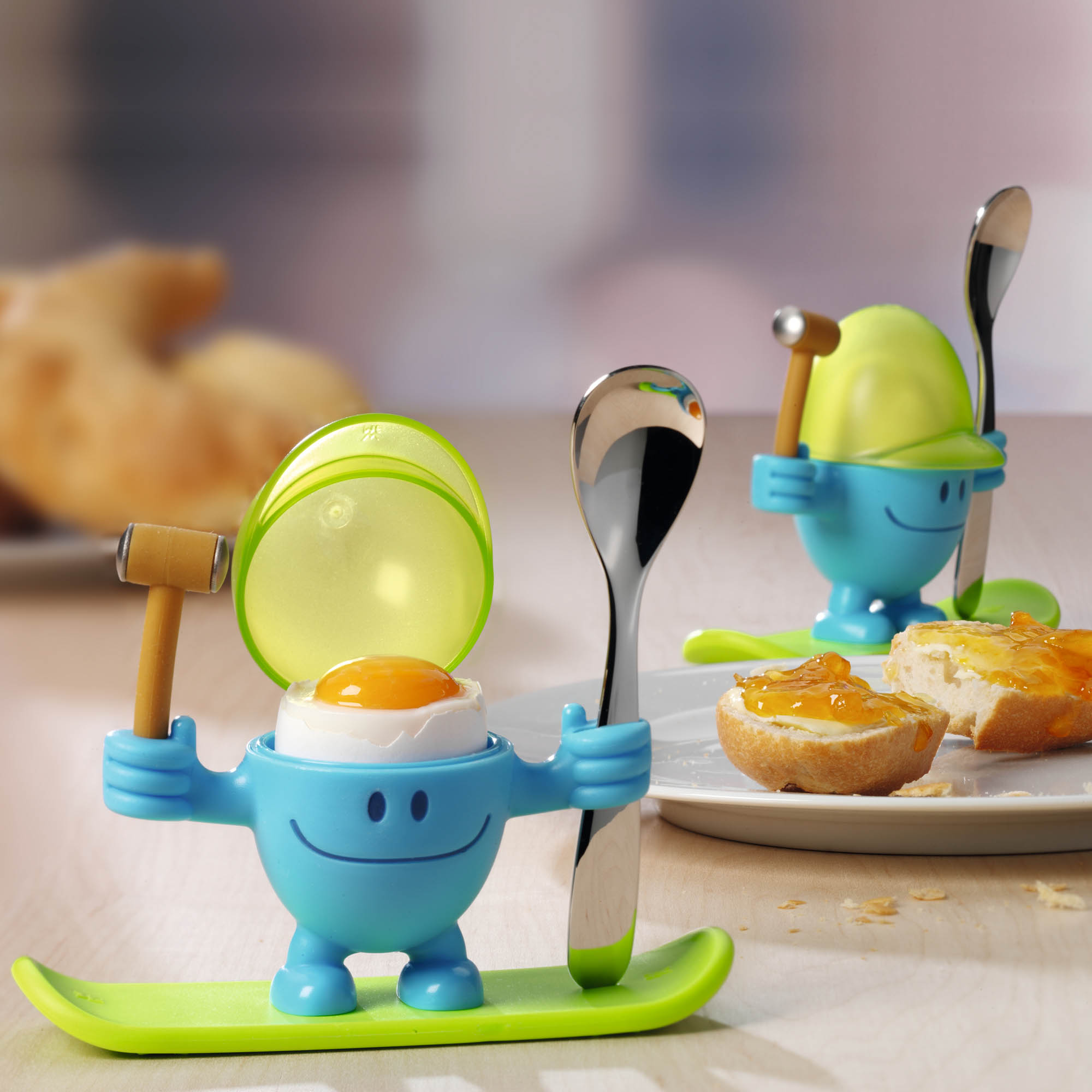 WMF Eierbecher McEgg blau mit Kappe und Eierlöffel