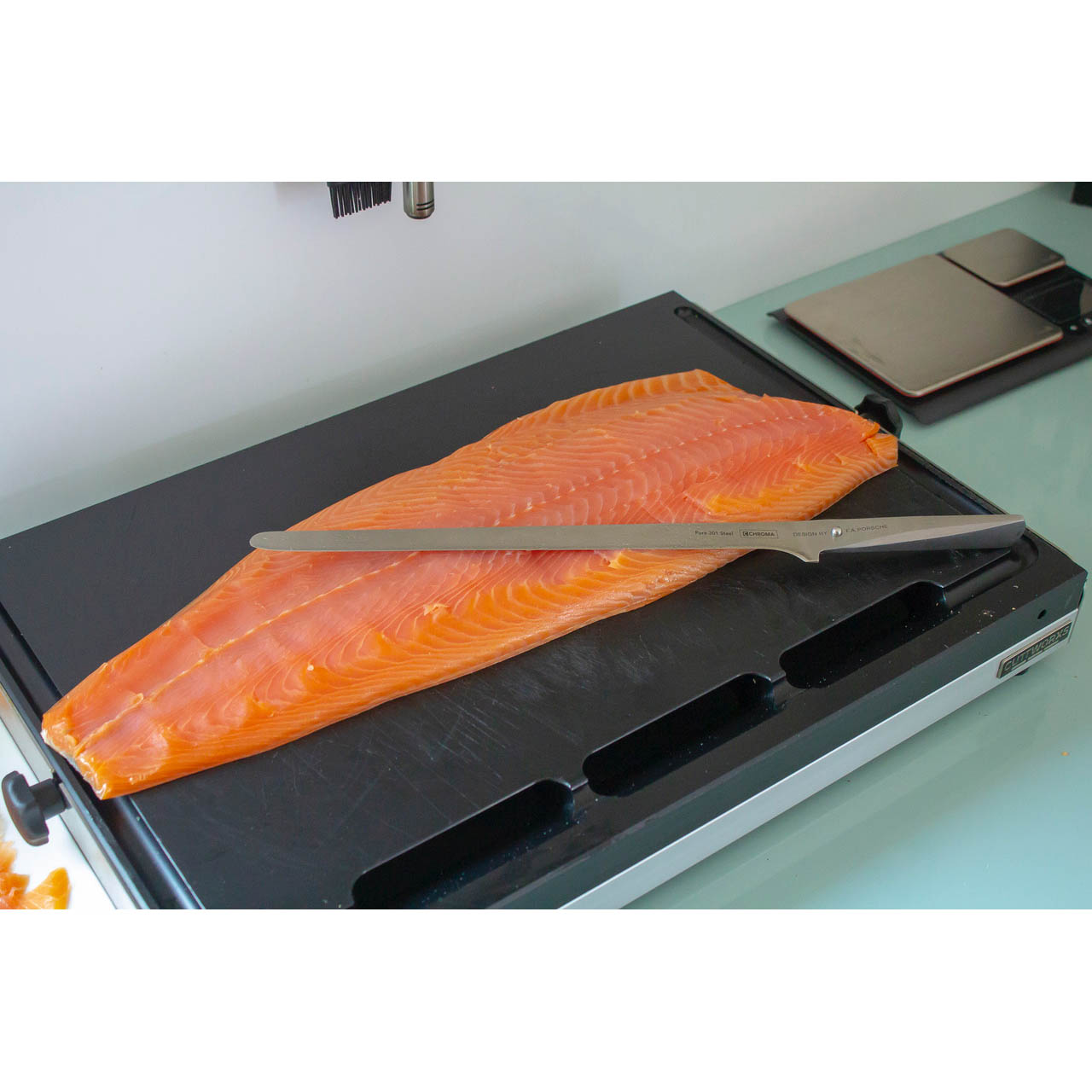 CHROMA type 301 P-26 Schinkenmesser Lachsmesser 30,5 cm Designed by F.A. Porsche