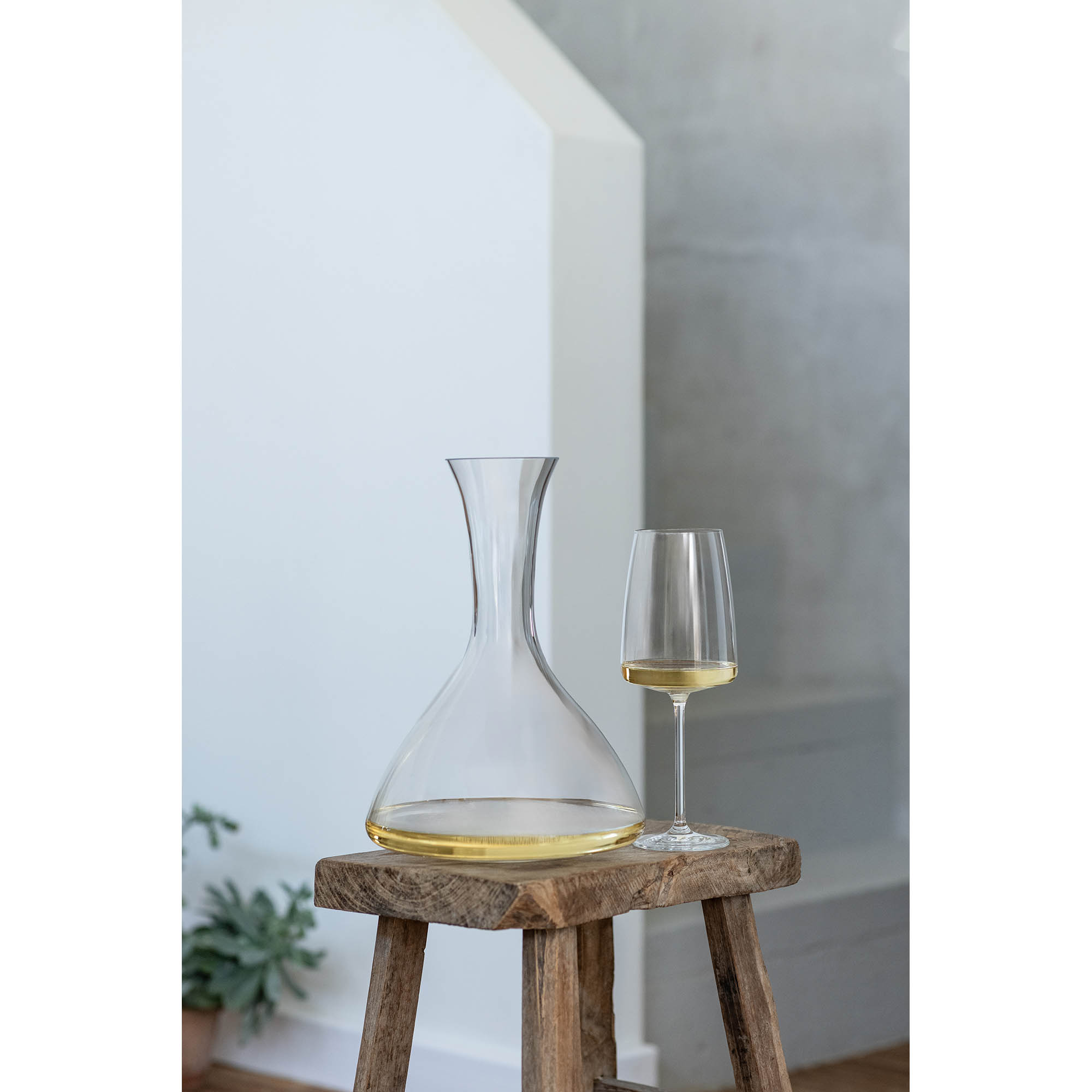 ZWIESEL GLAS Series VIVID SENSES Decanter Capacity 0.75 litres