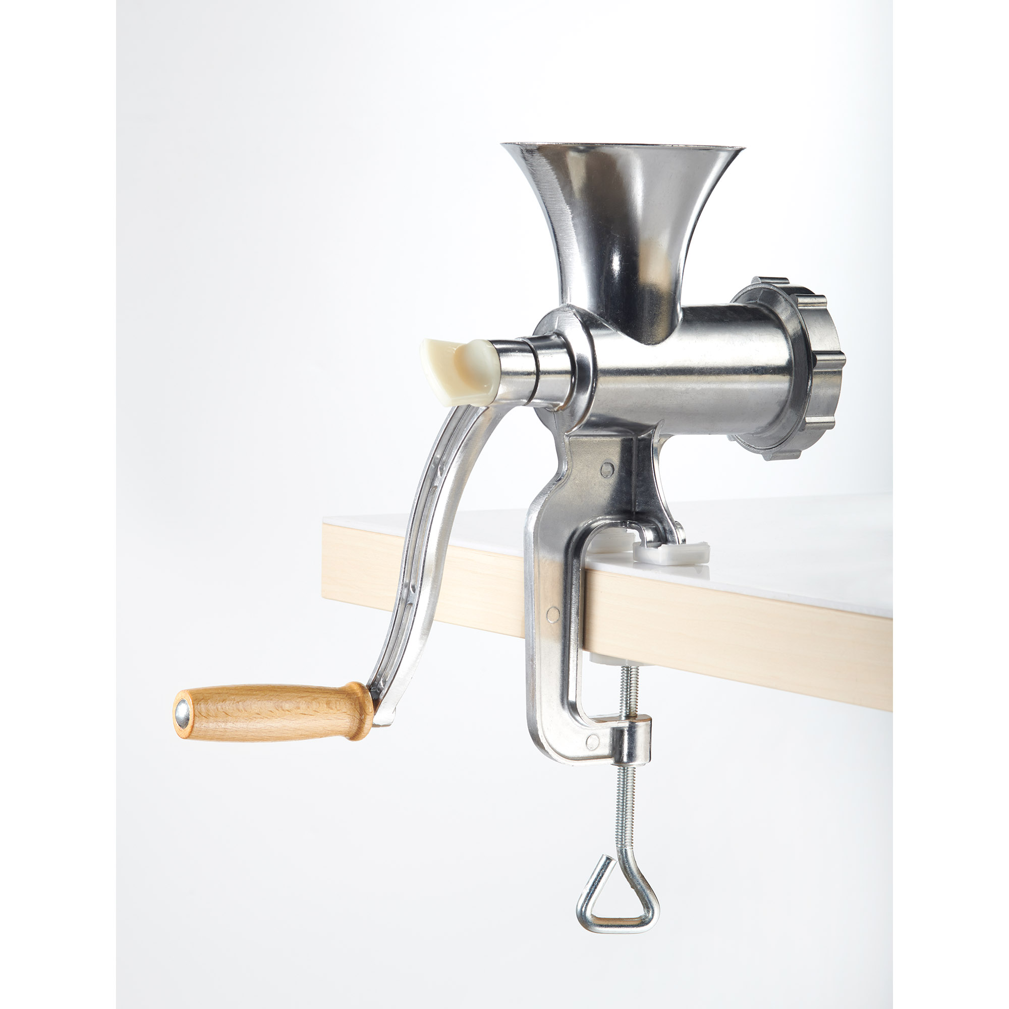 GSW mincer size no. 8 with pastry attachment and pestle