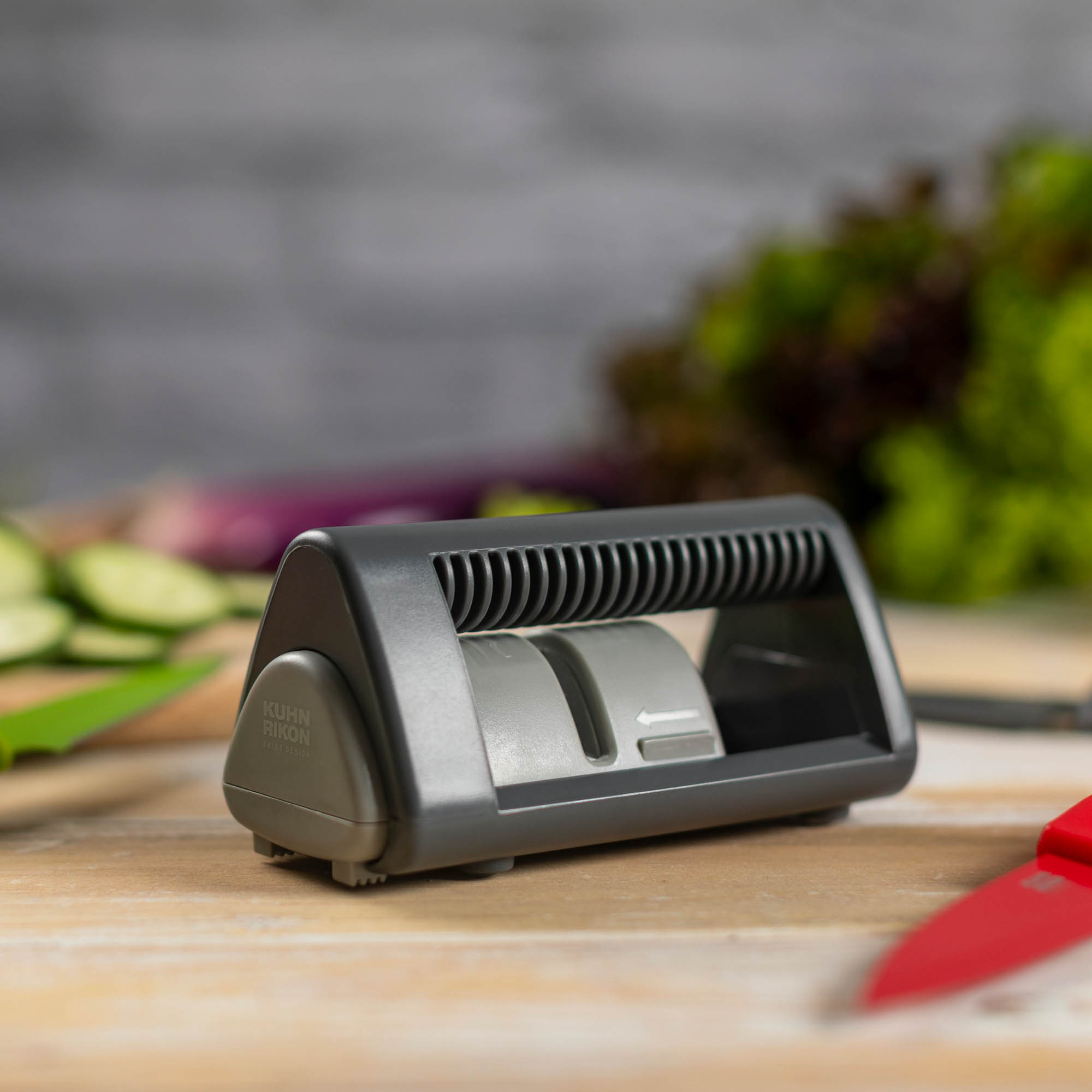 KUHN RIKON dual knife sharpener for straight and serrated blades grey