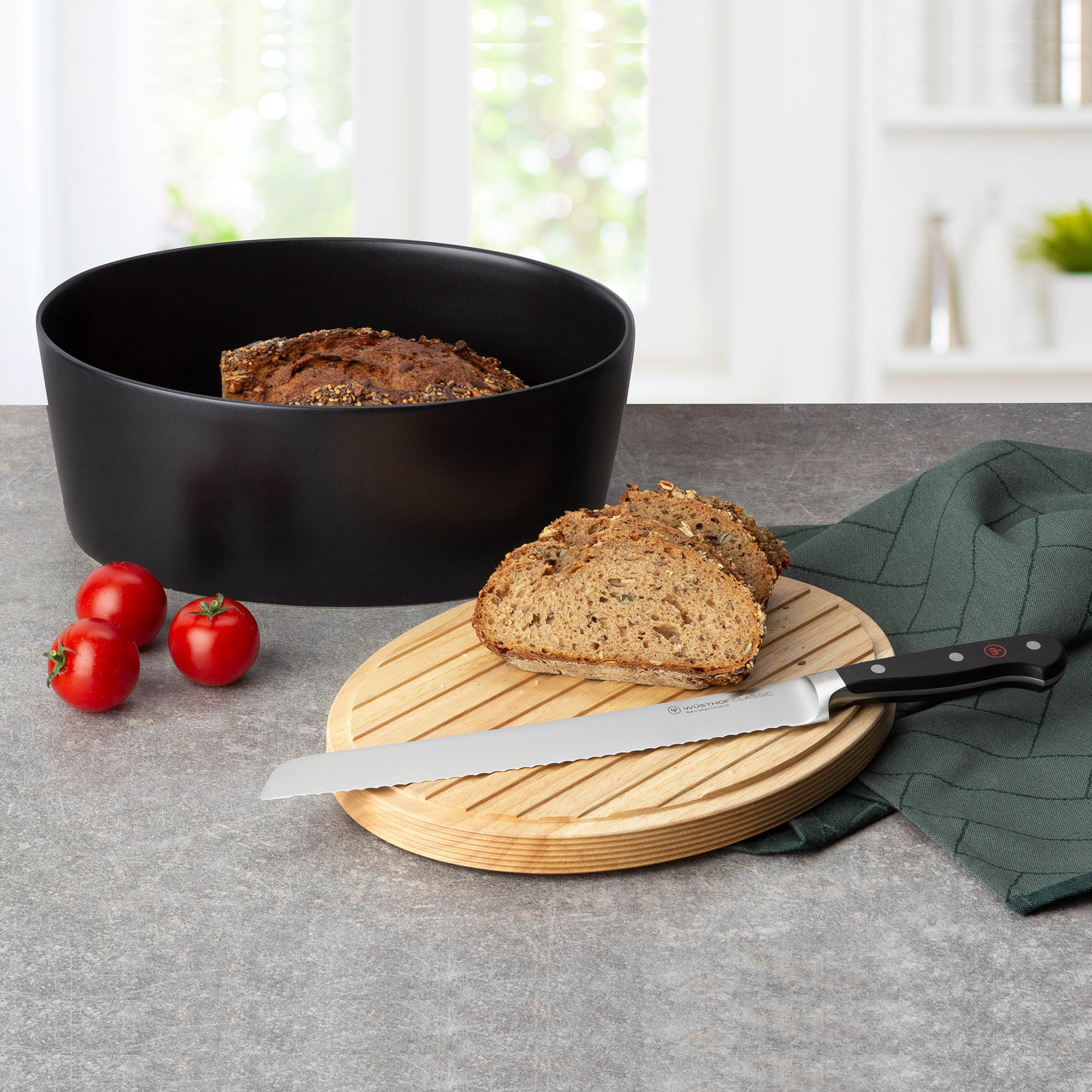 CONTINENTA Brottopf oval mit Holzdeckel  30 x 23 x 13,5 cm schwarz