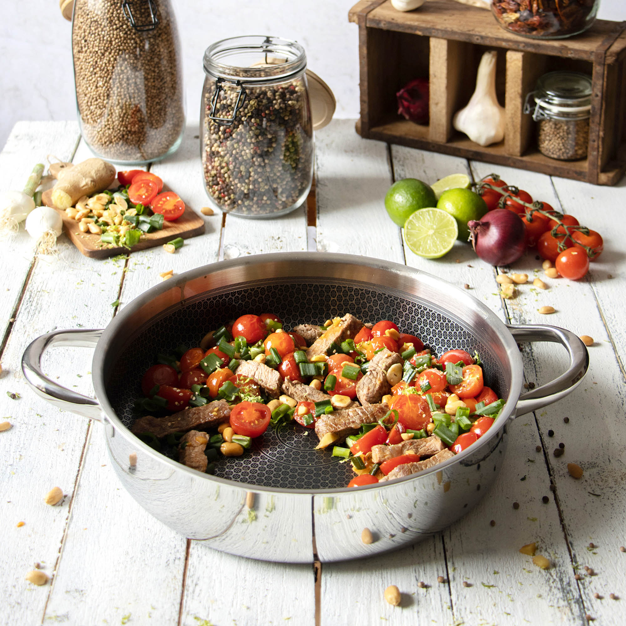 ELO RELIEF EVOLUTION serving pan 28 cm non-stick PFAS-free honeycomb structure