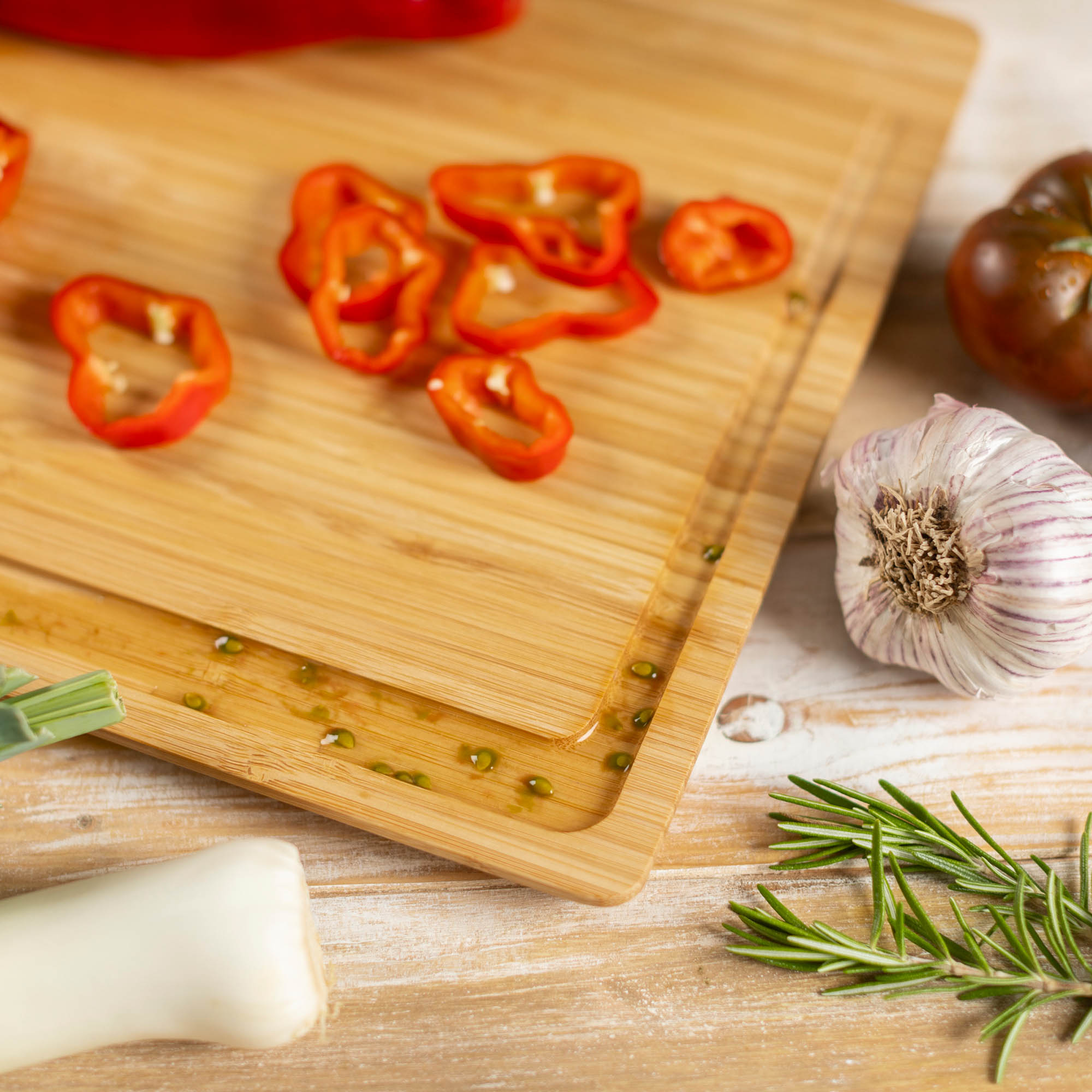 KUHN RIKON ICED bamboo cutting board 26 x 36 cm