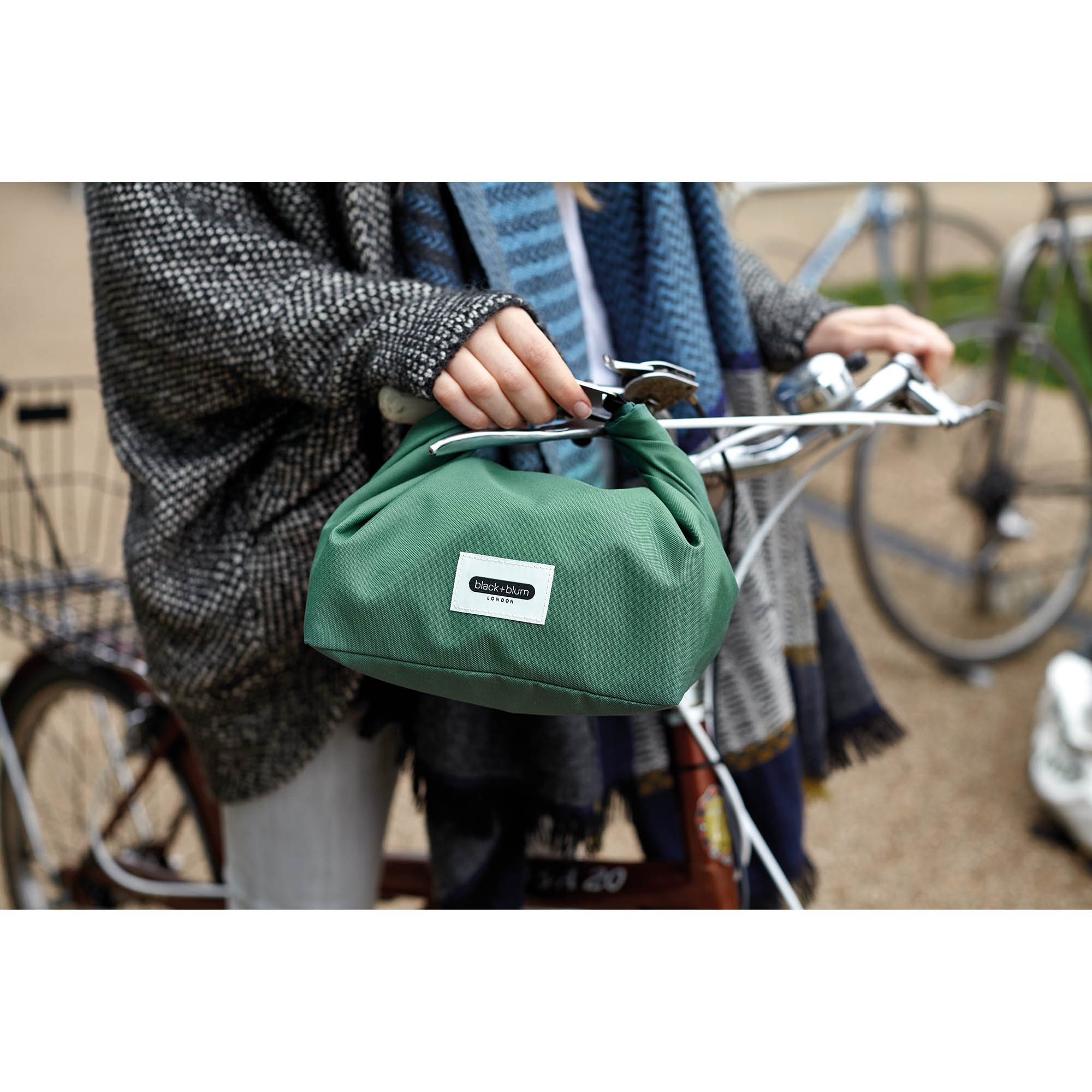 BLACK+BLUM Lunch Bag Picknicktasche 6,7 Liter schiefergrau