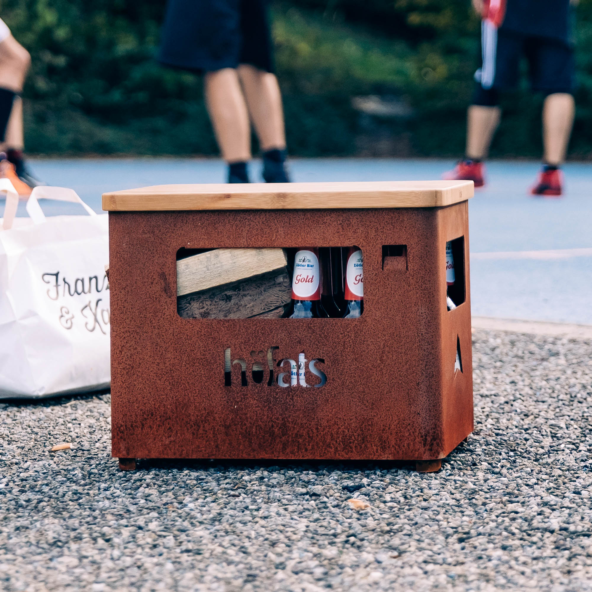 HÖFATS Feuerkorb BEER BOX aus Corten-Stahl