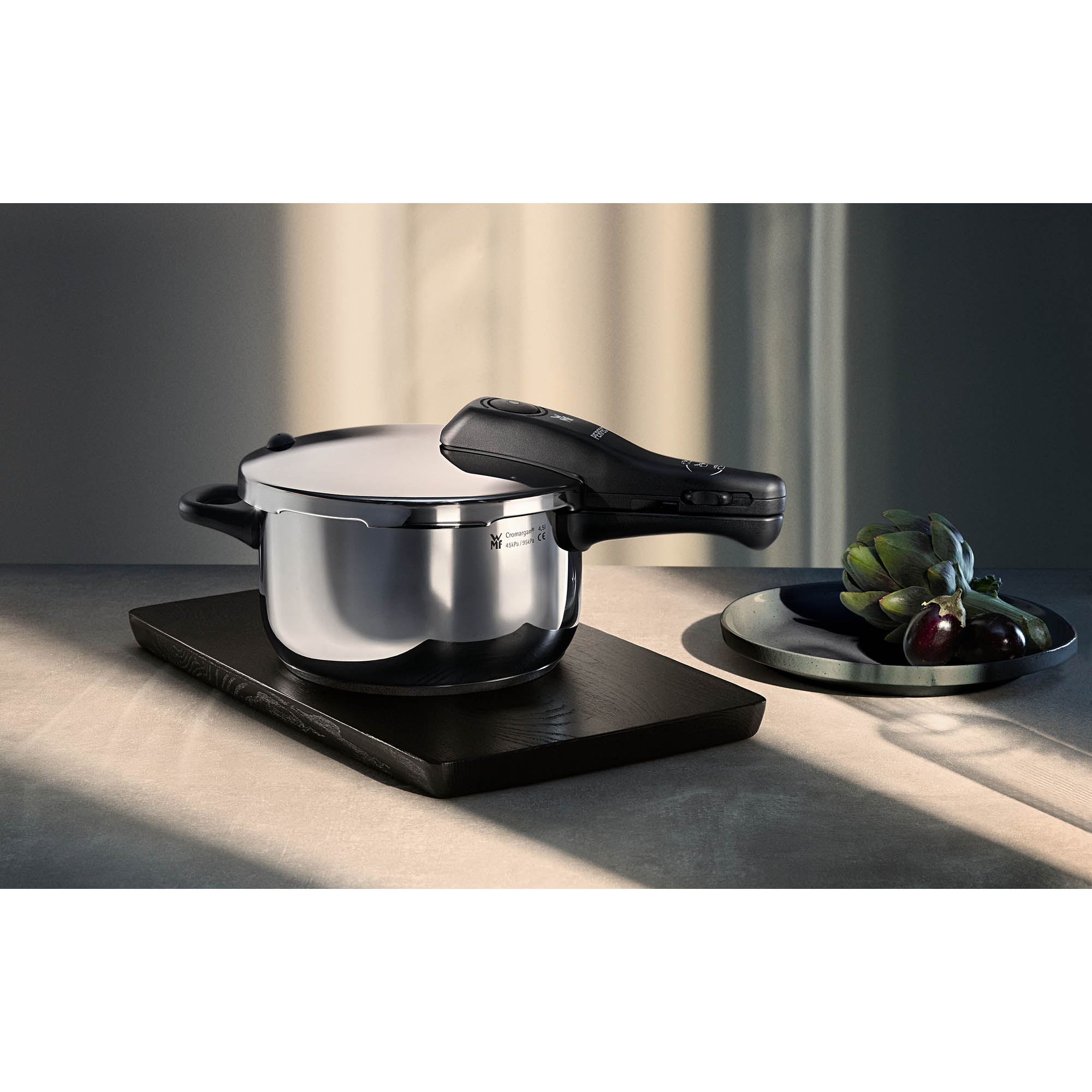 WMF Pressure cooker PERFECT 4.5 litres