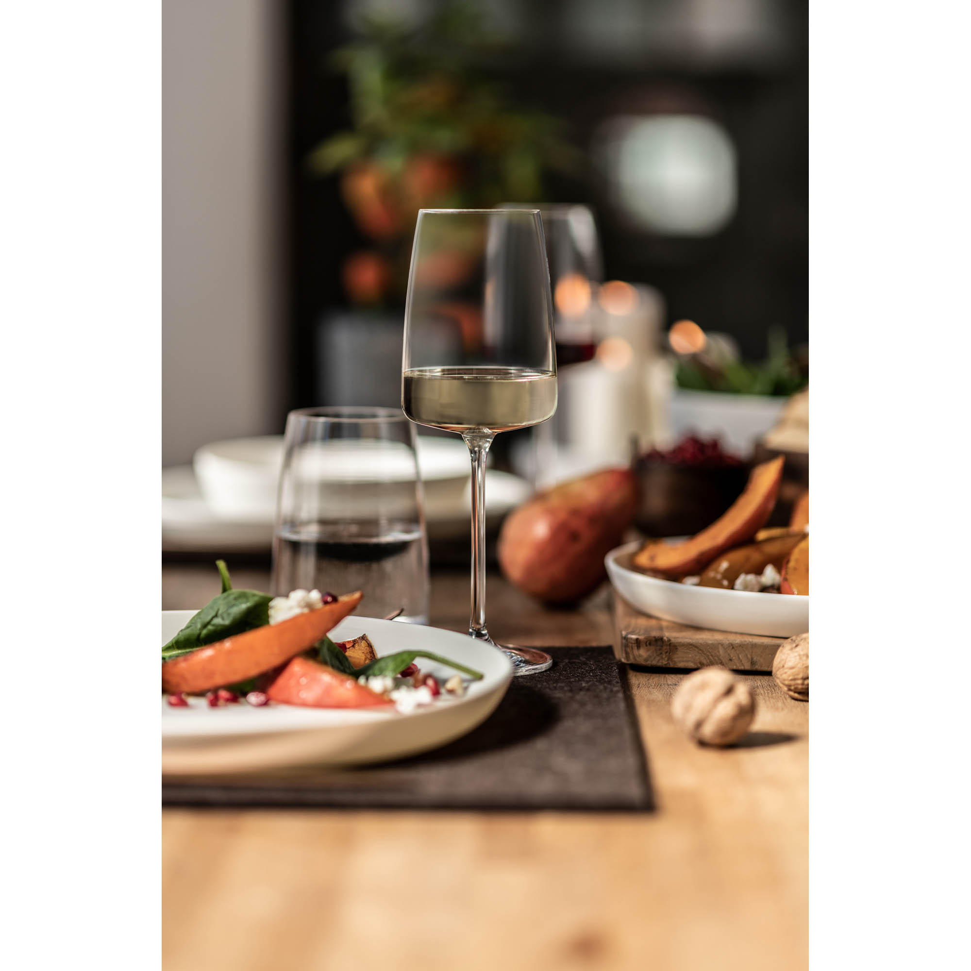 ZWIESEL GLAS Serie VIVID SENSES Weinglas leicht & frisch 2 Stück Inhalt 363 ml