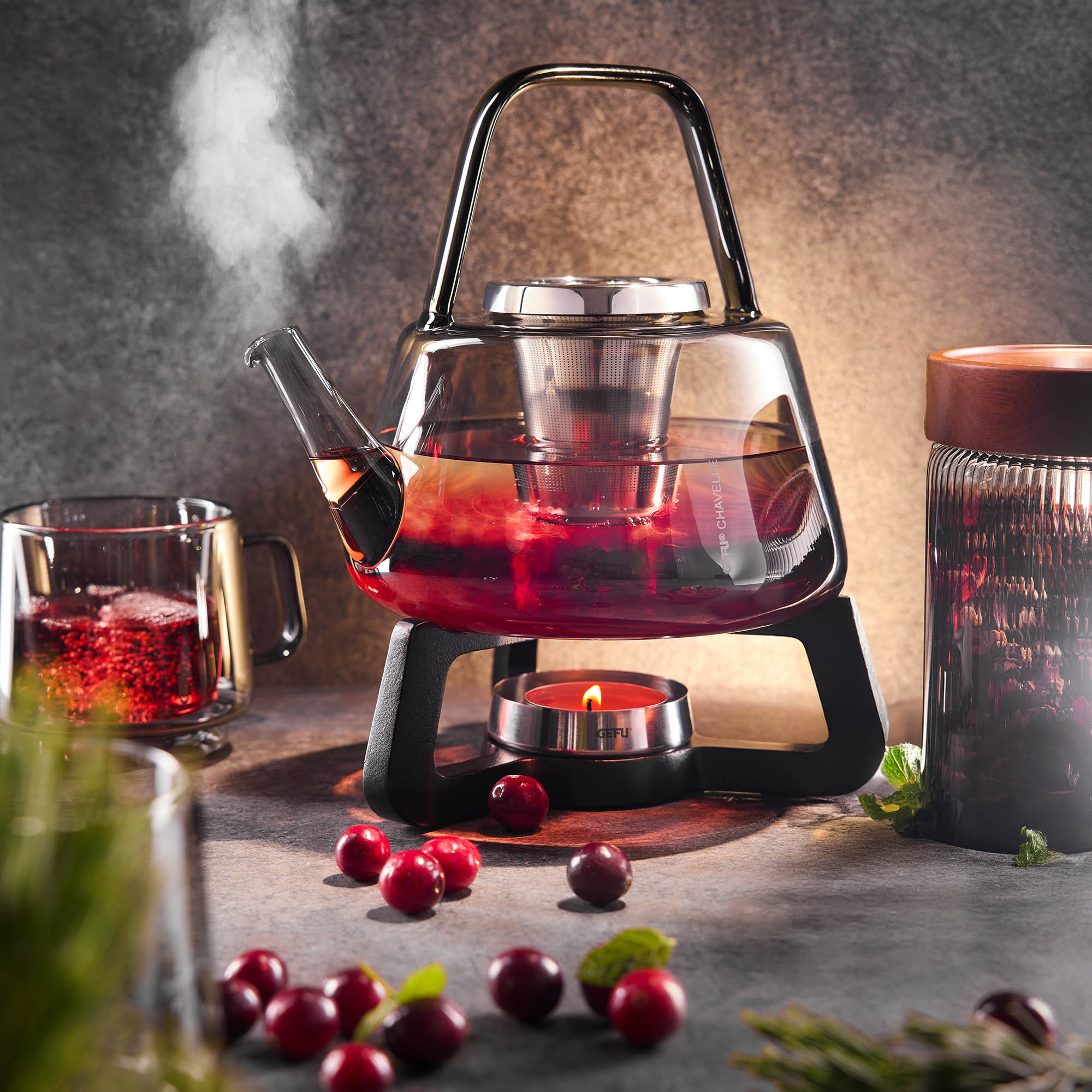 GEFU Teekanne CHAVELLE 1,2 Liter mit Edelstahl-Teesieb und Gusseisen-Stövchen
