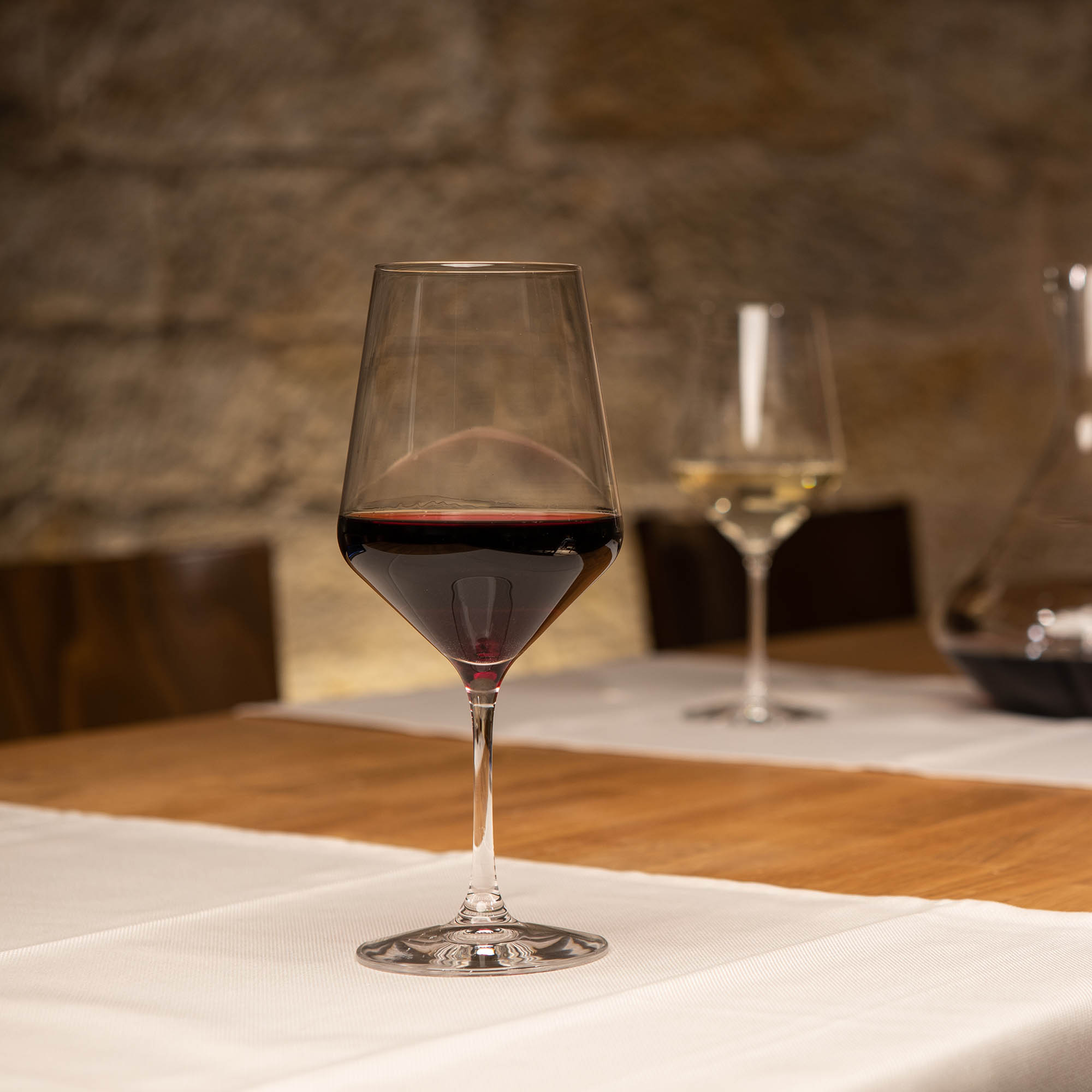 STÖLZLE LAUSITZ Serie REVOLUTION Rotweinkelch 6 Stück geeicht 0,2 l Füllstrich