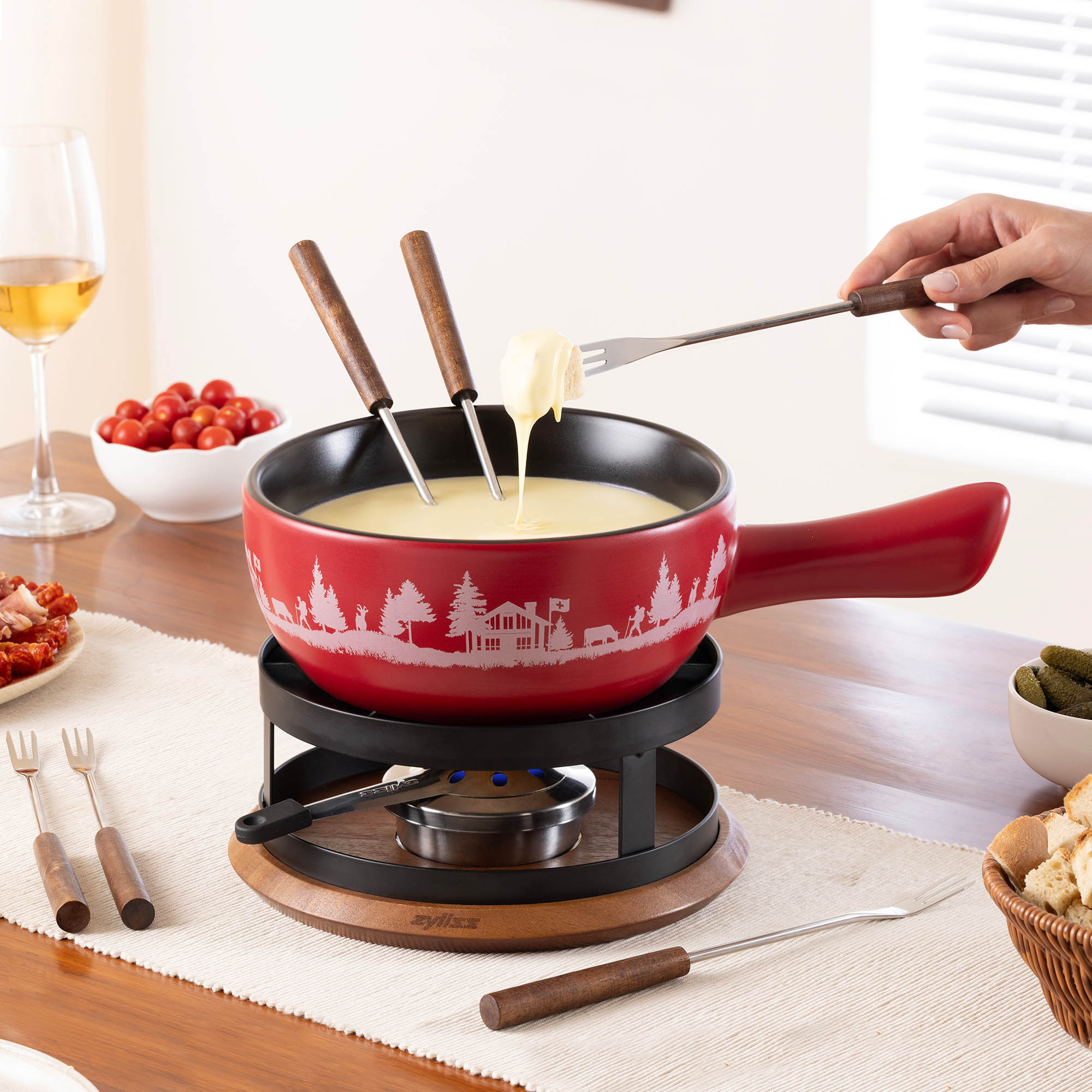 ZYLISS Set mit 6 Käsefondue-Gabeln mit Griffen aus Akazienholz, nummeriert