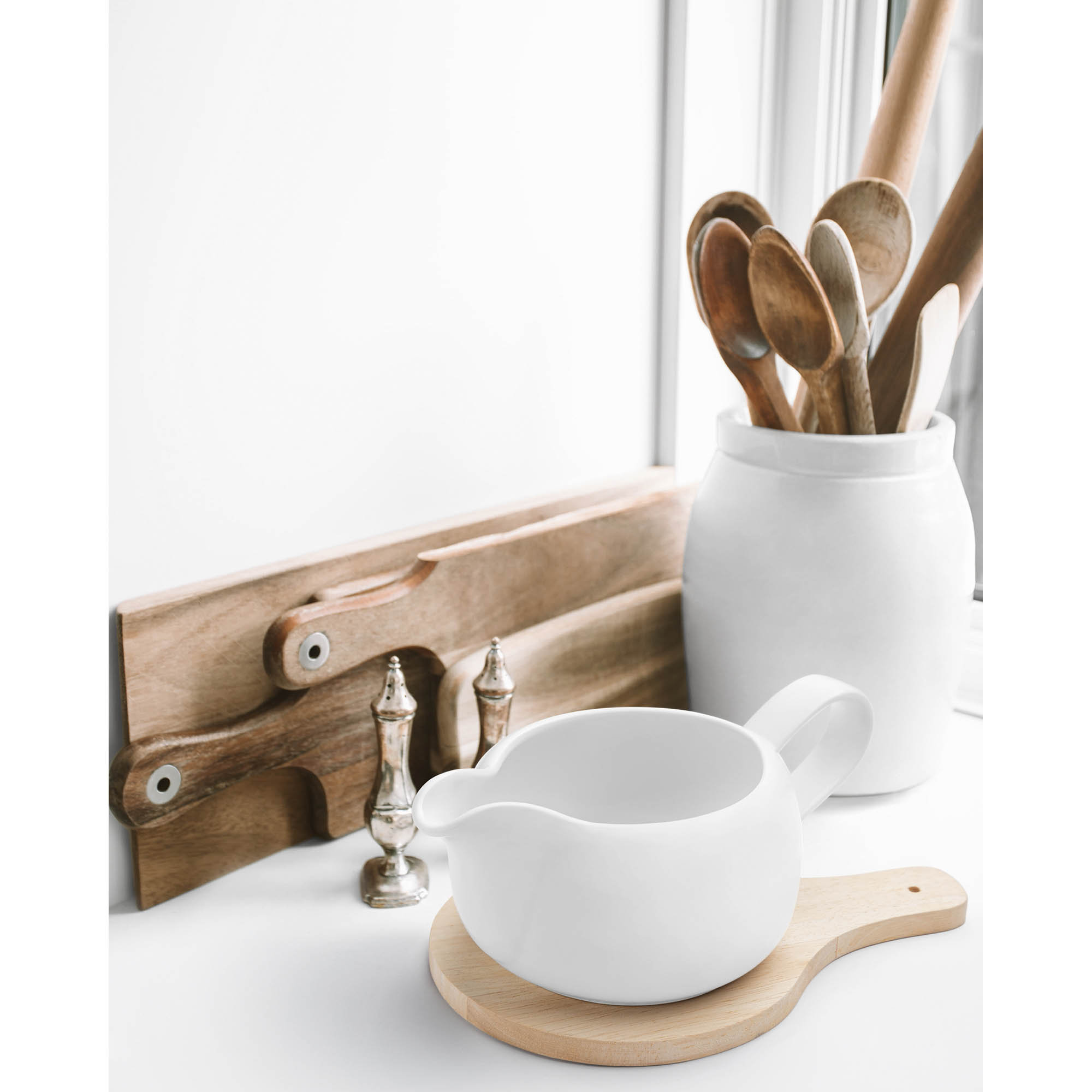 Seltmann Weiden LIBERTY white 003 plain sauce boat 0.6 litre