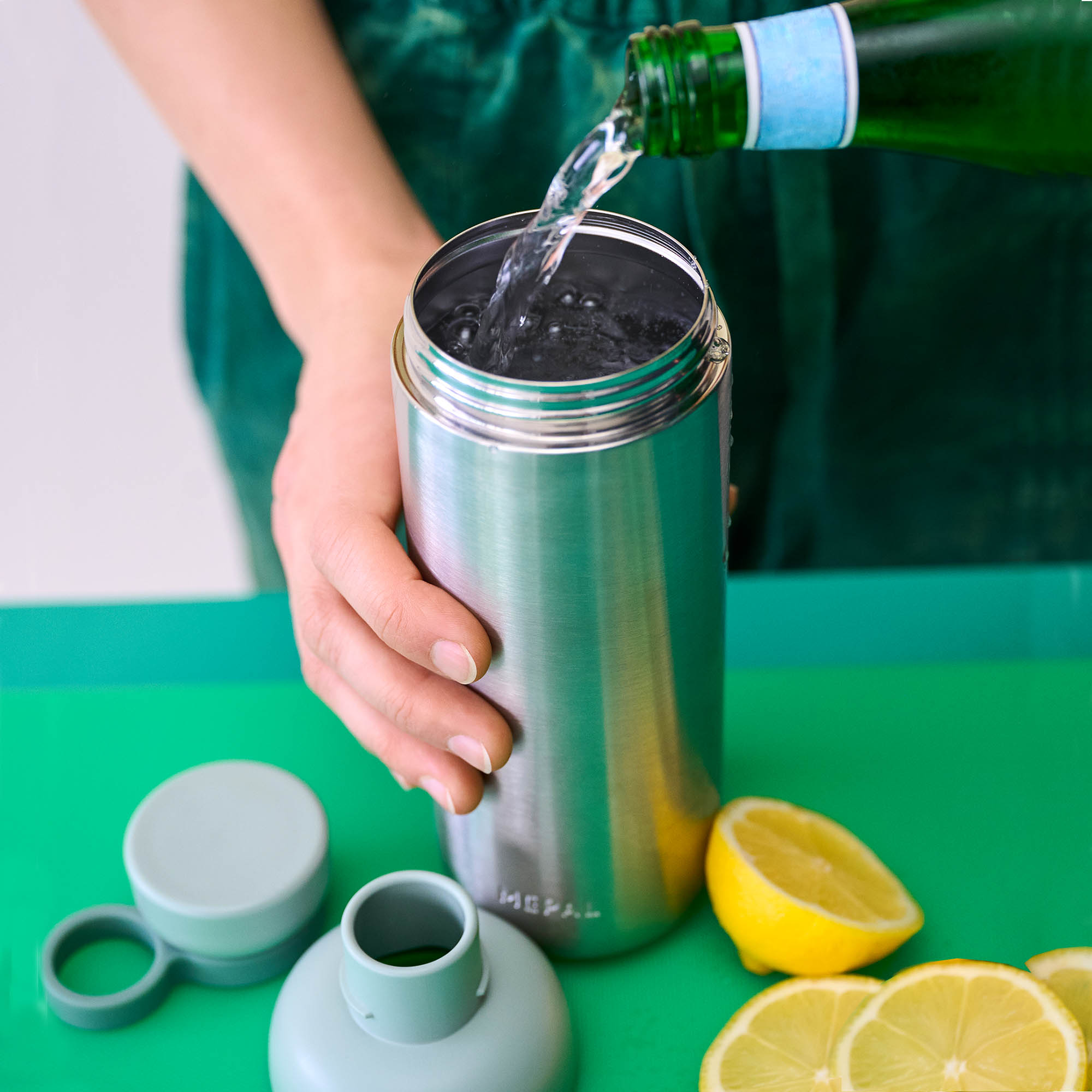 MEPAL Edelstahl-Flasche VITA 0,7 Liter auch kohlensäurehaltige Getränke nordic sage