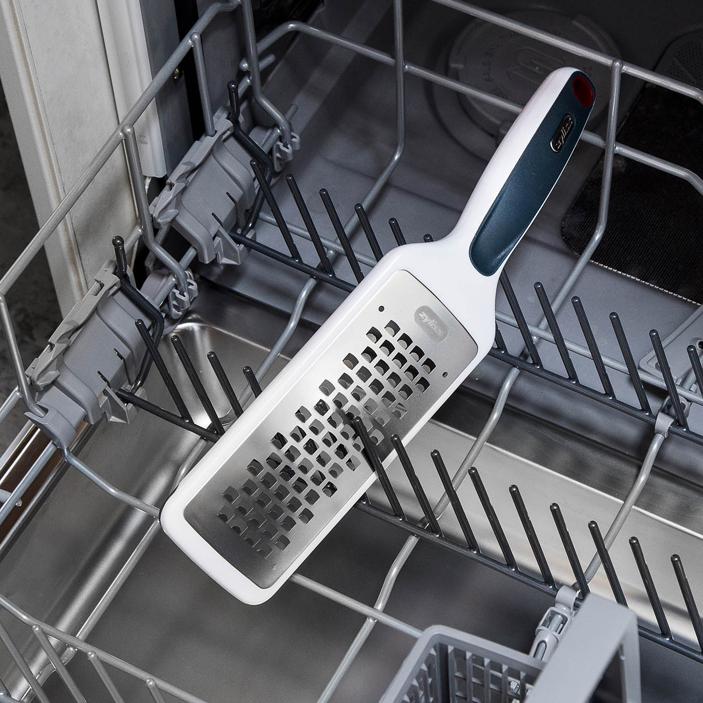 ZYLISS coarse grater hand grater SMOOTH GLIDE