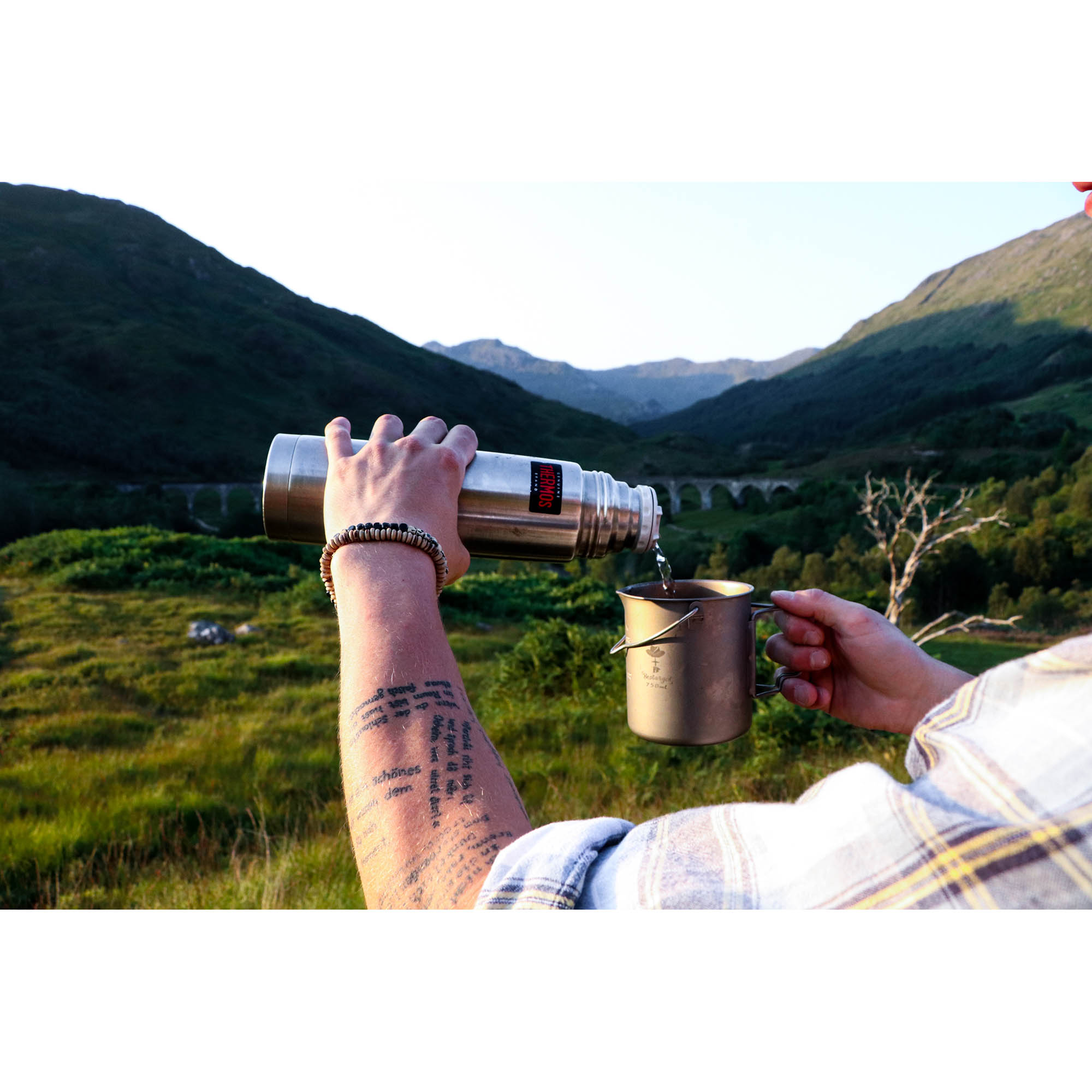 THERMOS Isolierflasche LIGHT & COMPACT Edelstahl matt doppelwandig 1,0 Liter