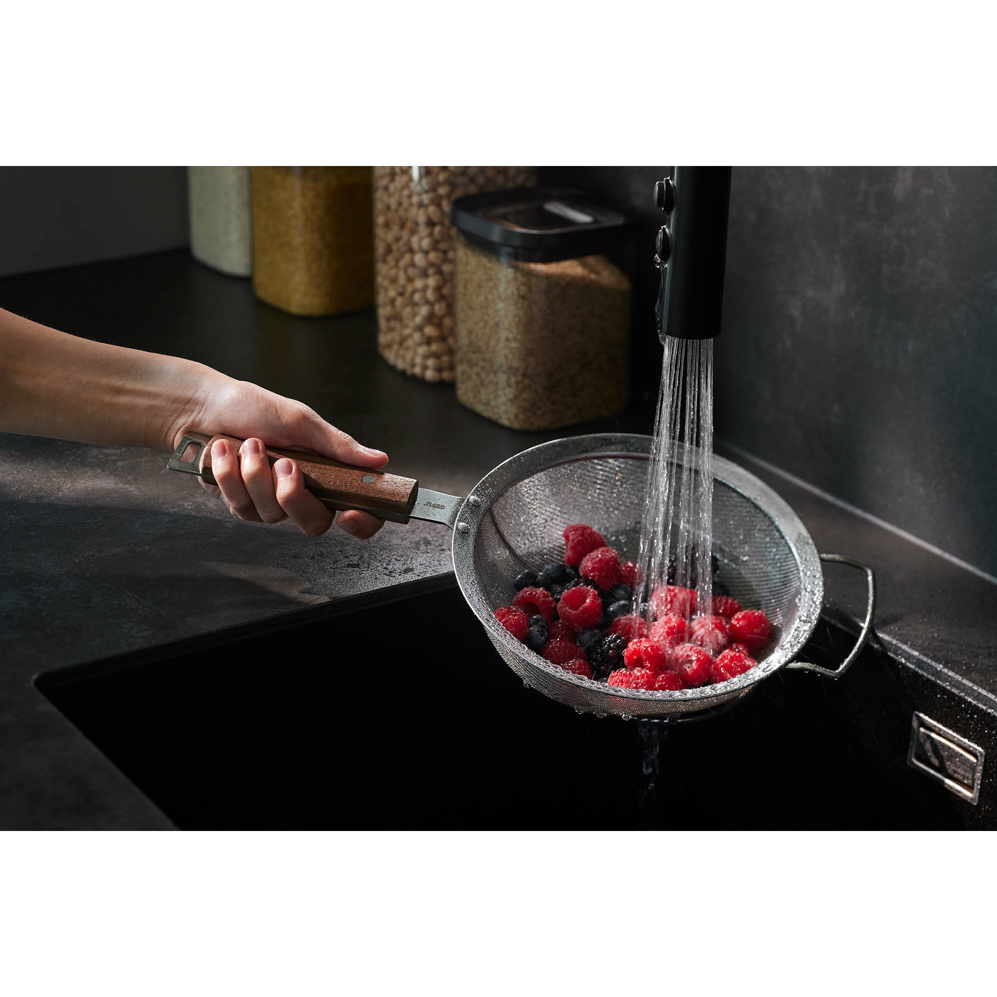 GEFU kitchen colander with walnut handle PASSO fine mesh 24 cm