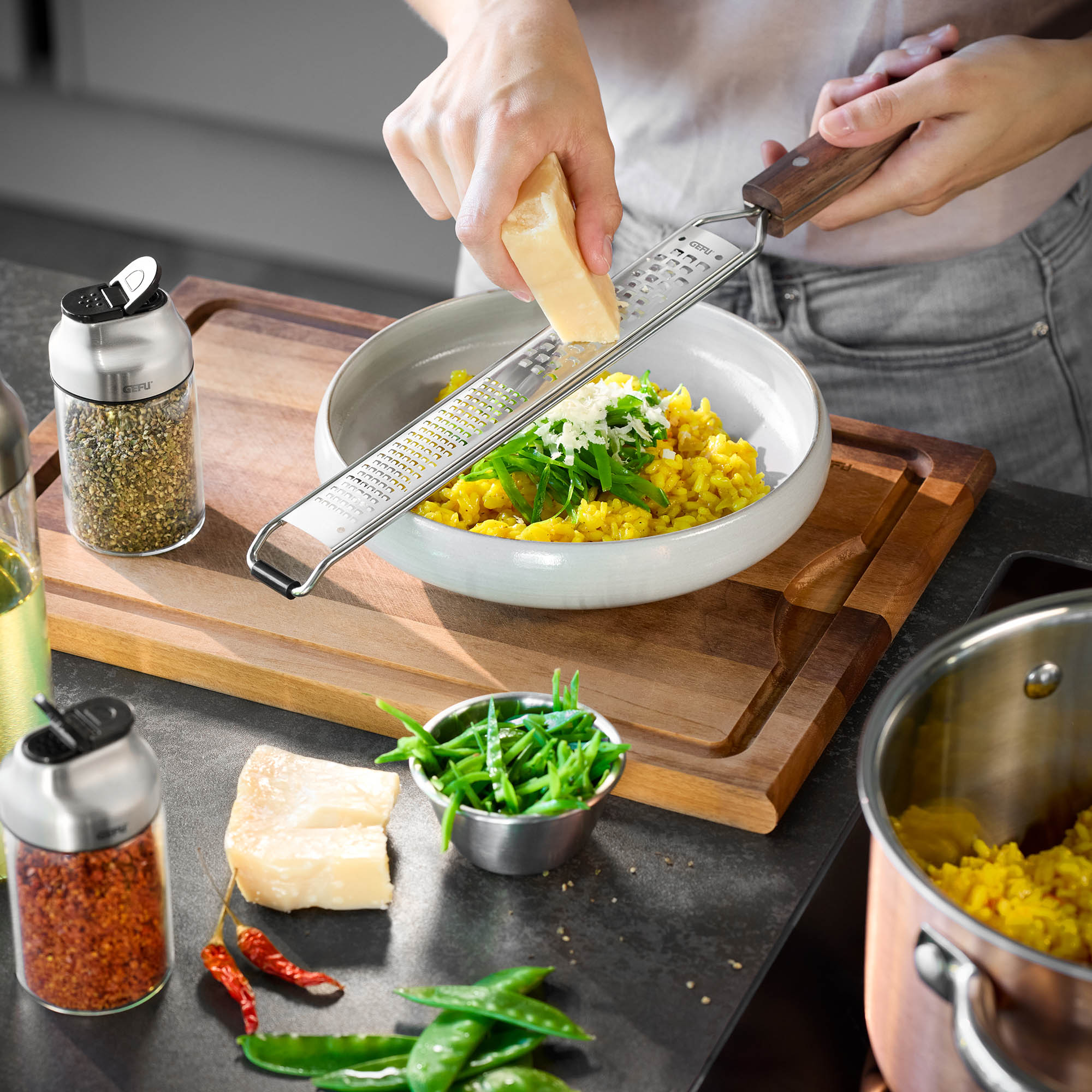 GEFU MADERO fine and coarse grater with walnut handle