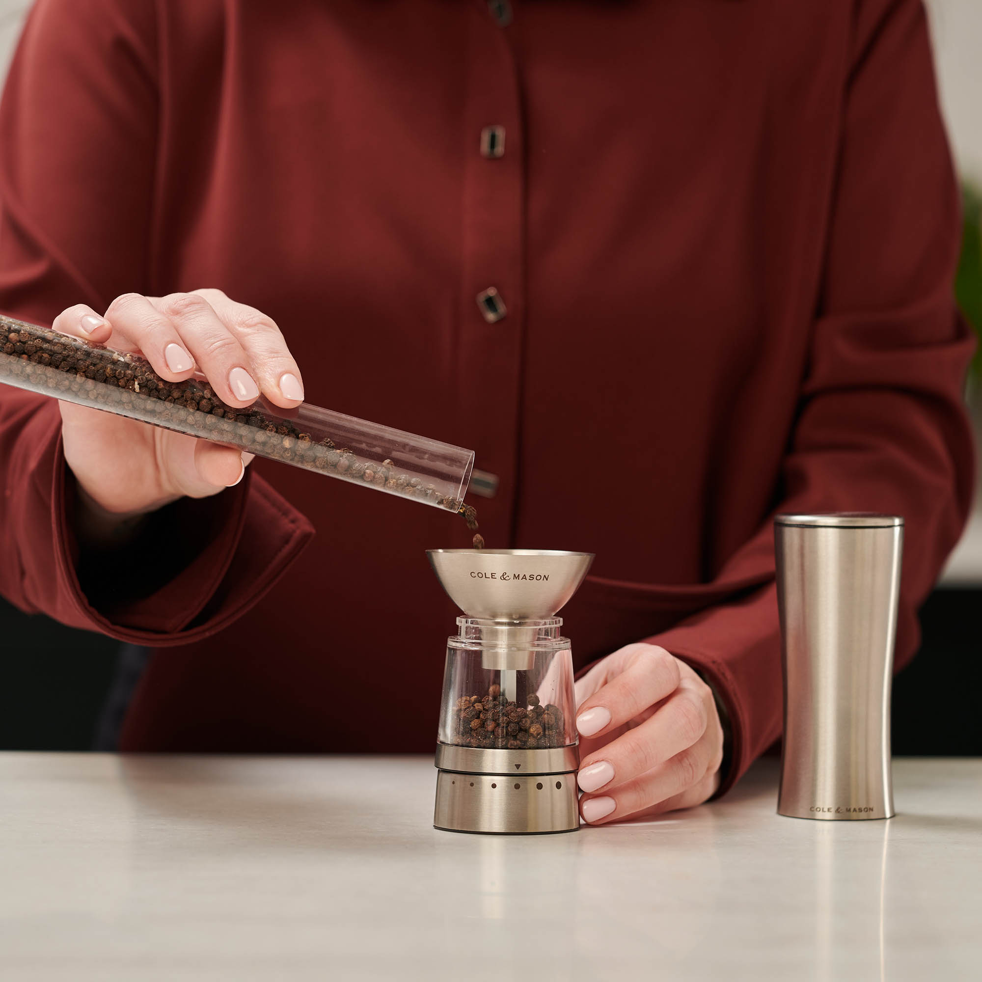 COLE & MASON Edelstahltrichter DOVER Einfülltrichter für Gewürzmühlen