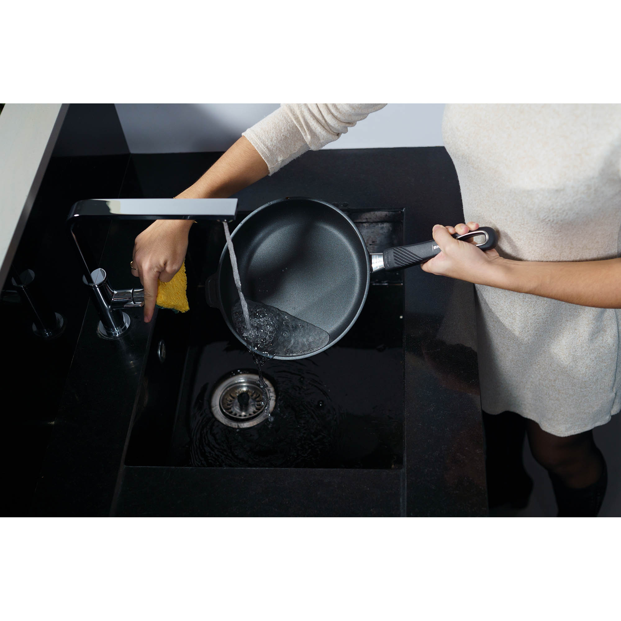 GASTROLUX cast iron frying pan BIOTAN PLUS 26 cm height 7.5 cm INDUCTION