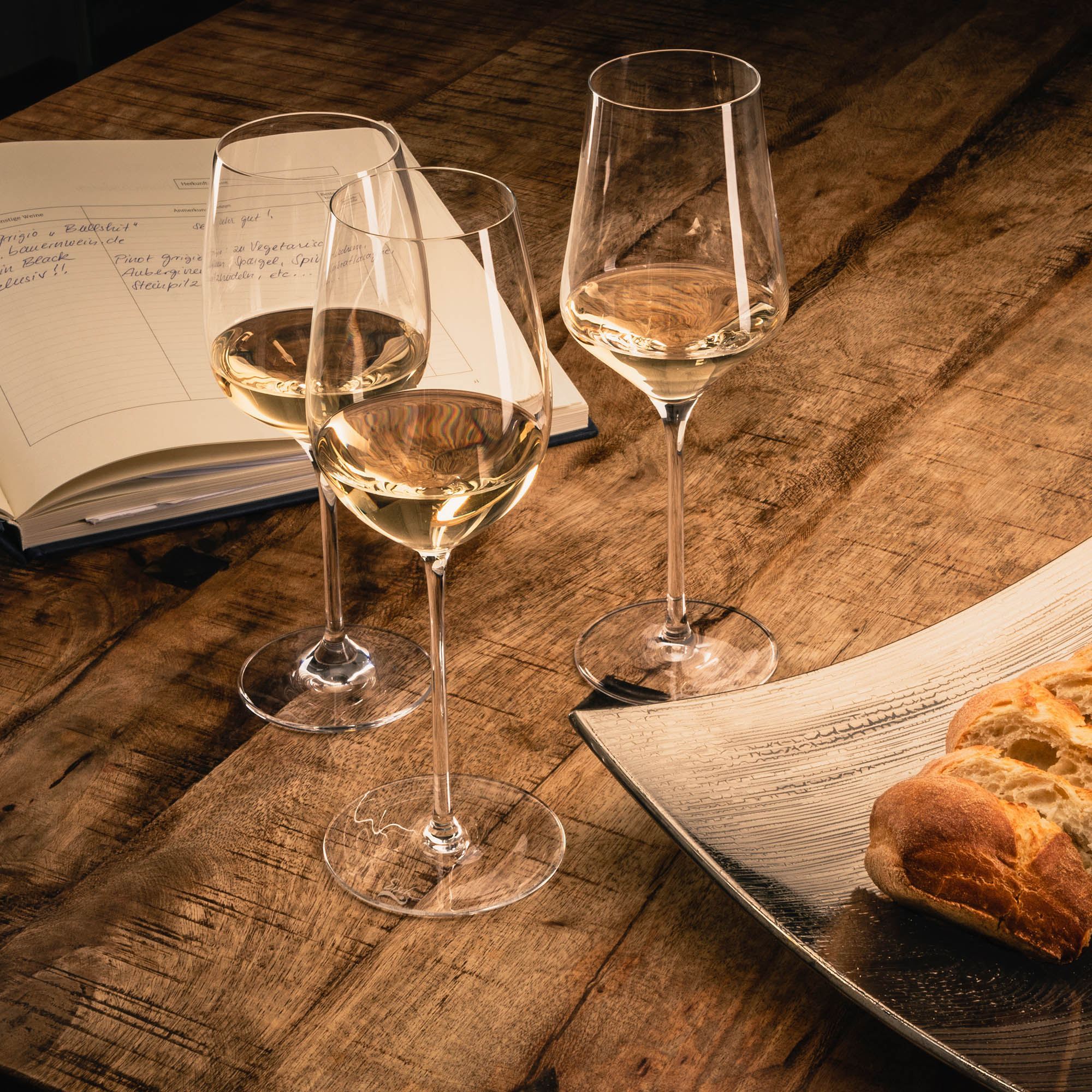 EISCH Serie UNITY SENSISPLUS Champagnerglas mundgeblasen 400 ml mit Moussierpunkt