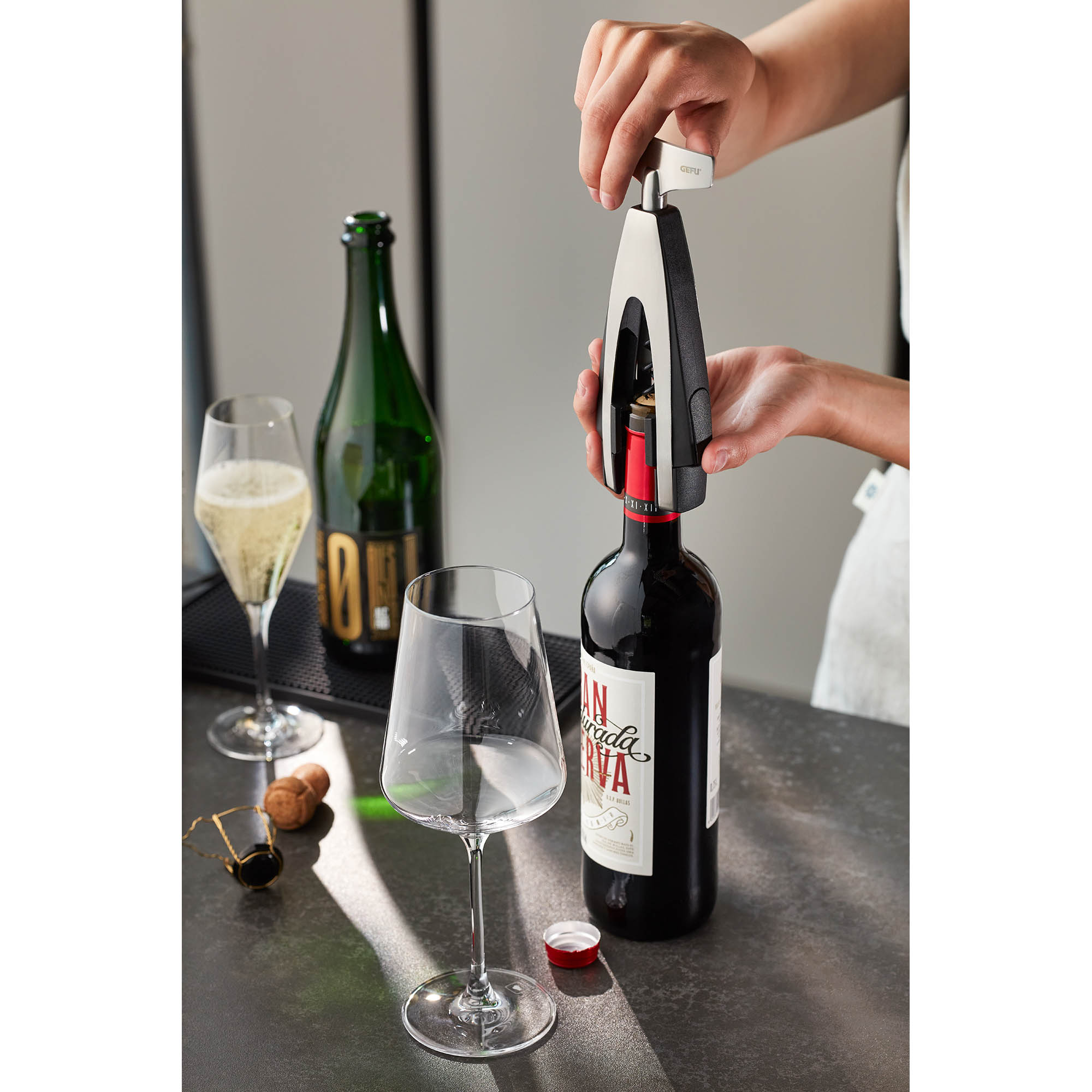 GEFU Korkenzieher VINOSO und Sektflaschenverschluss SPARKY im Geschenk-Set