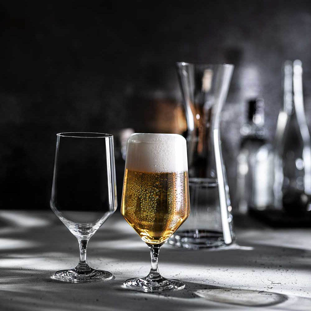 ZWIESEL GLAS Serie PURE Bierglas Biertulpe 2 Stück Inhalt 557 ml