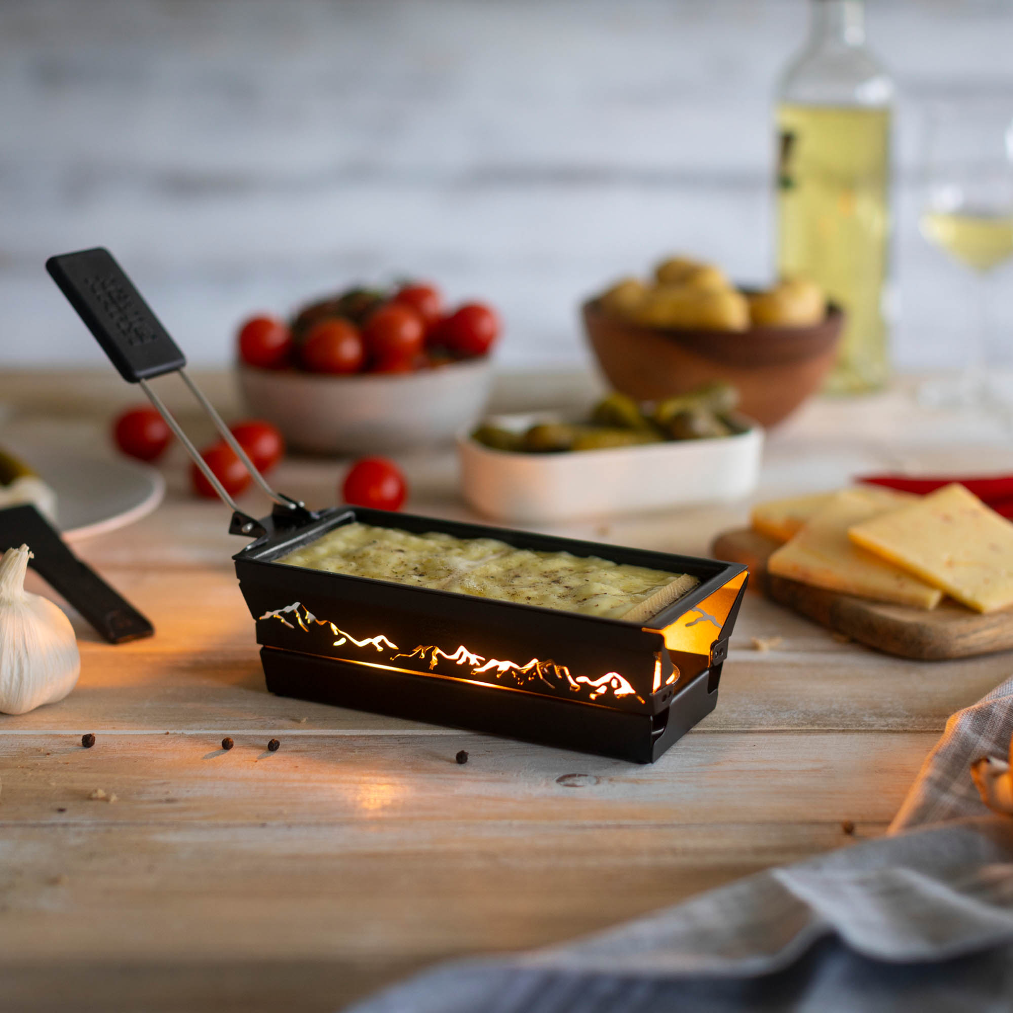 KUHN RIKON Mini Raclette-Set ALPENGLÜHEN mit 3 Teelichtern schwarz