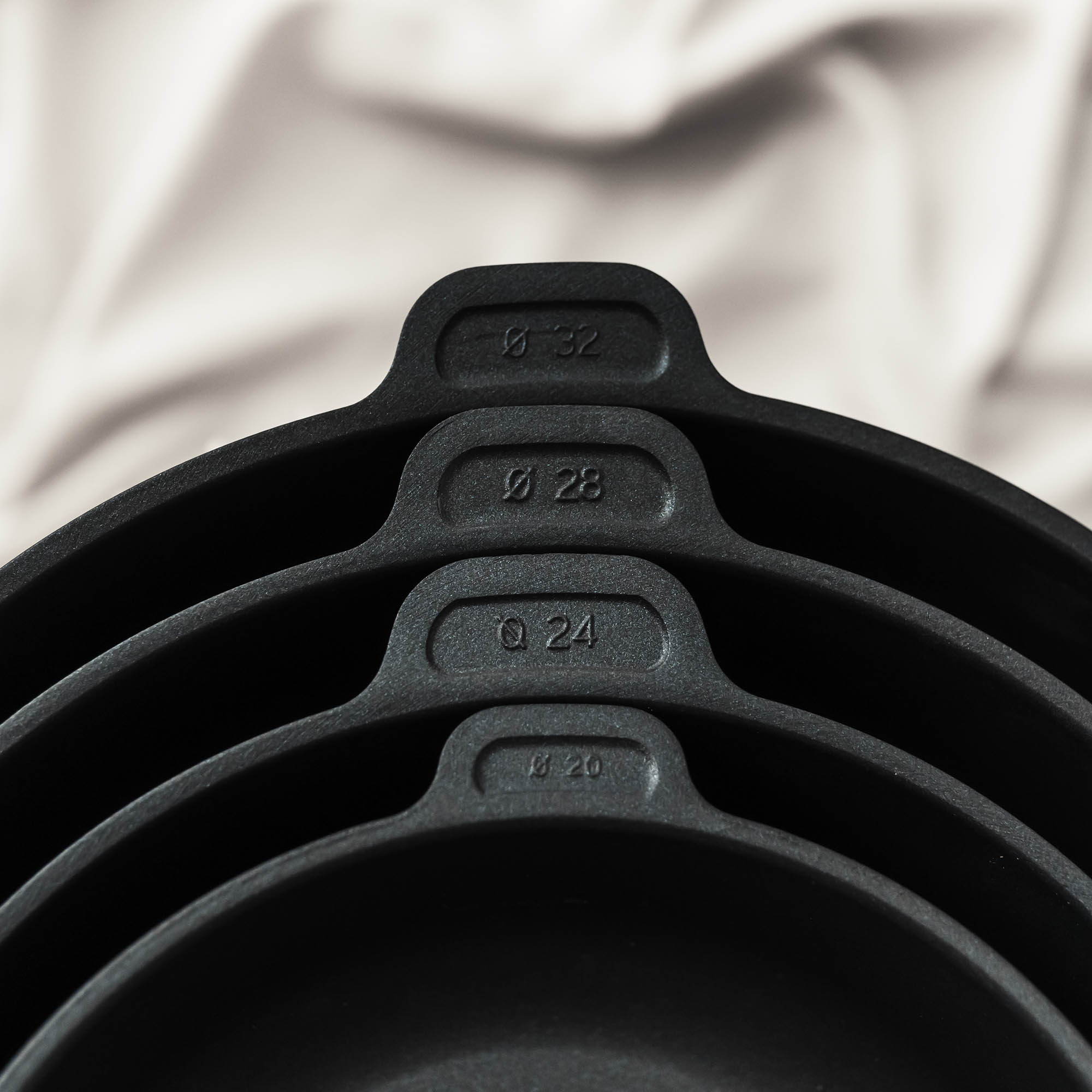 GASTROLUX cast iron frying pan BIOTAN PLUS 24 cm height 7.5 cm INDUCTION